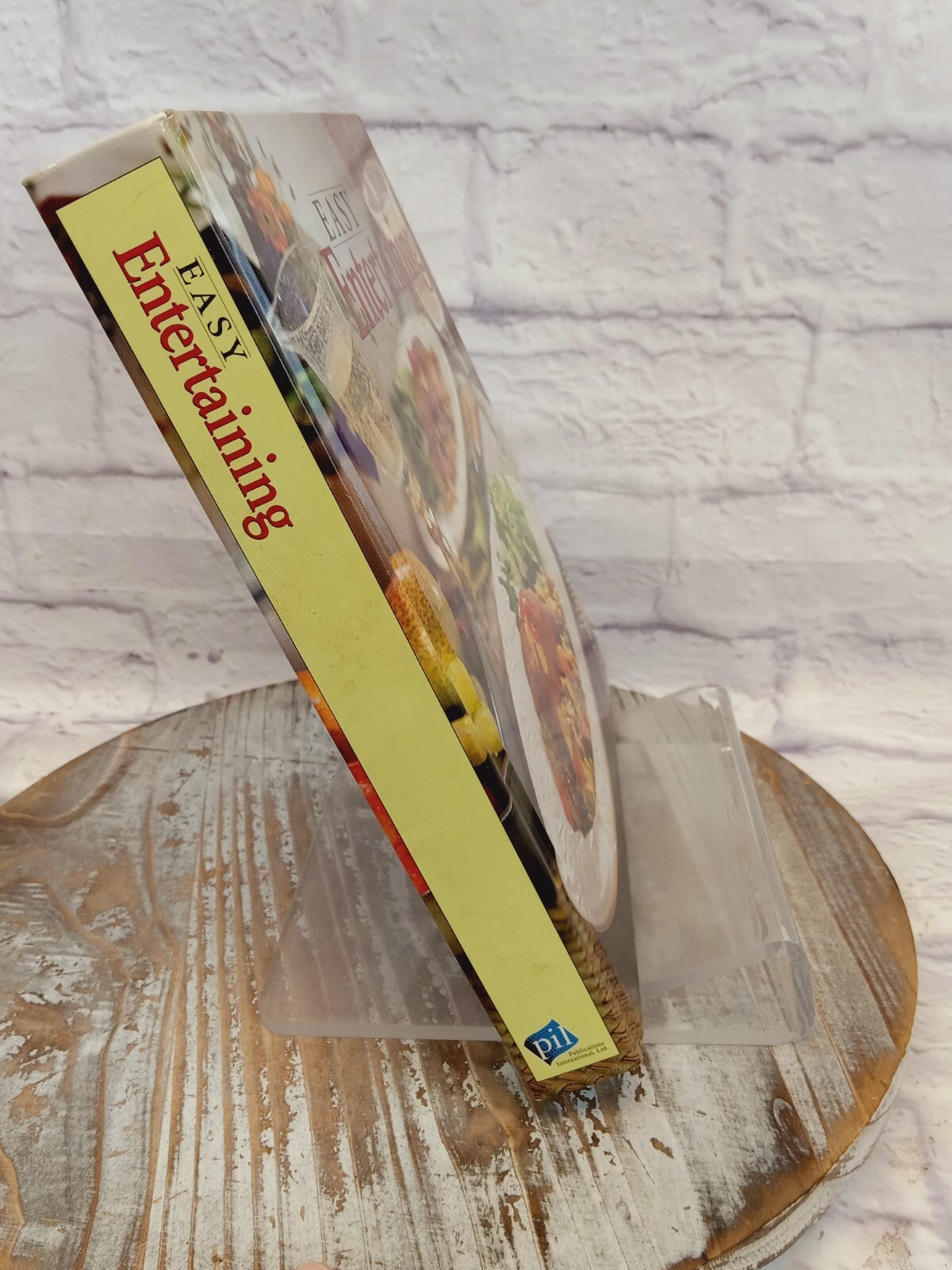 EASY ENTERTAINING COOKBOOK FROM 2000 – 371 COLORED PAGES .