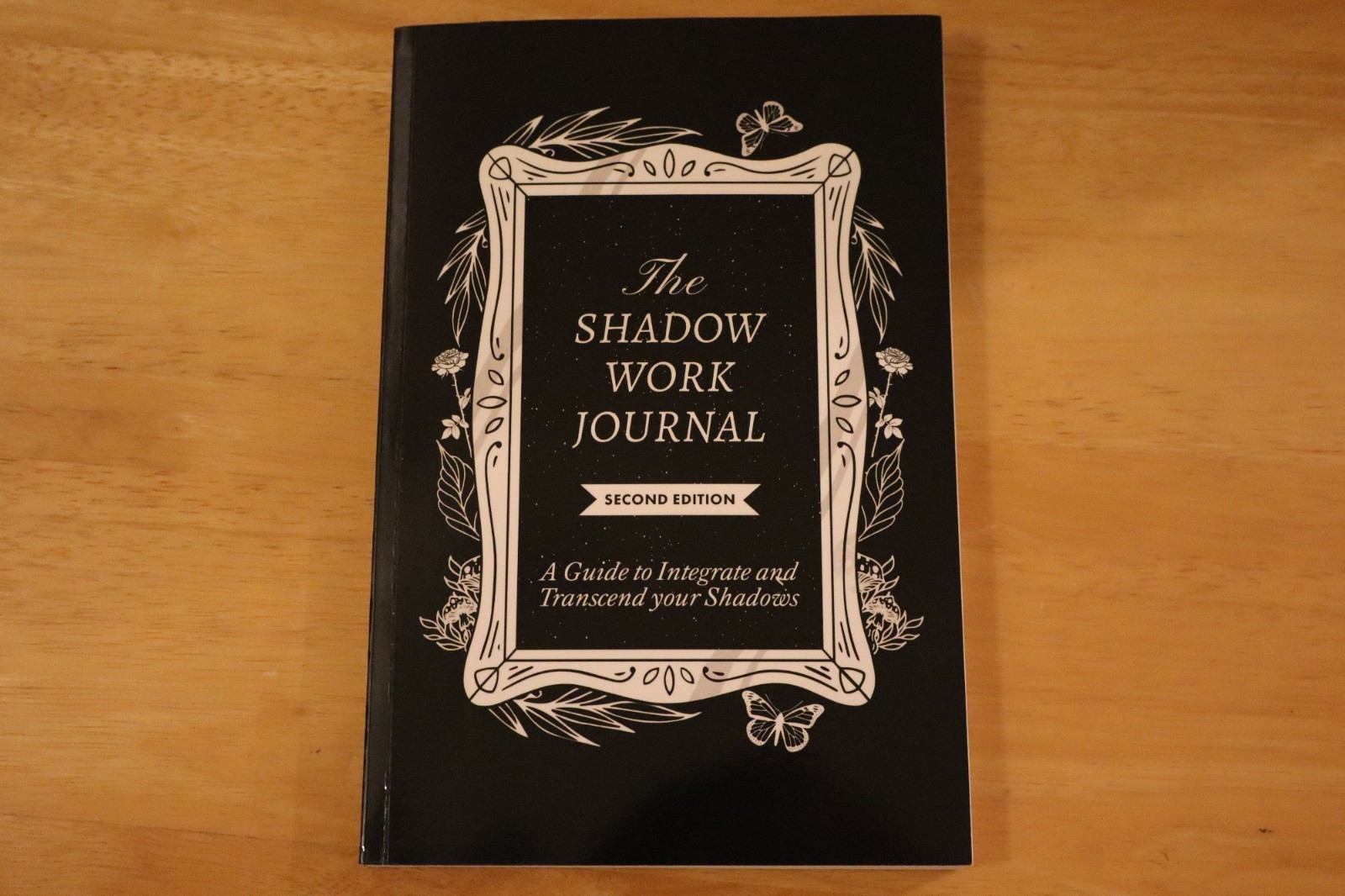 The Shadow Work Journal: A Guide to Integrate and Transcend your Shadows