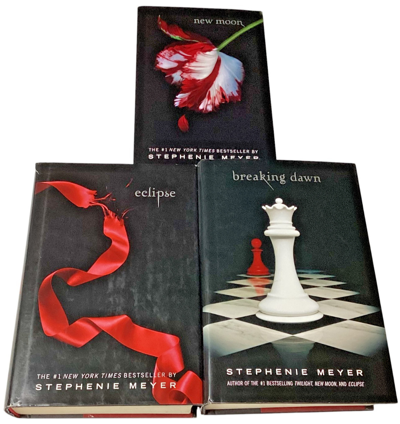 Stephenie Meyer’s Twilight Saga: New Moon, Eclipse & Breaking Dawn, 2 HC, 1 PB