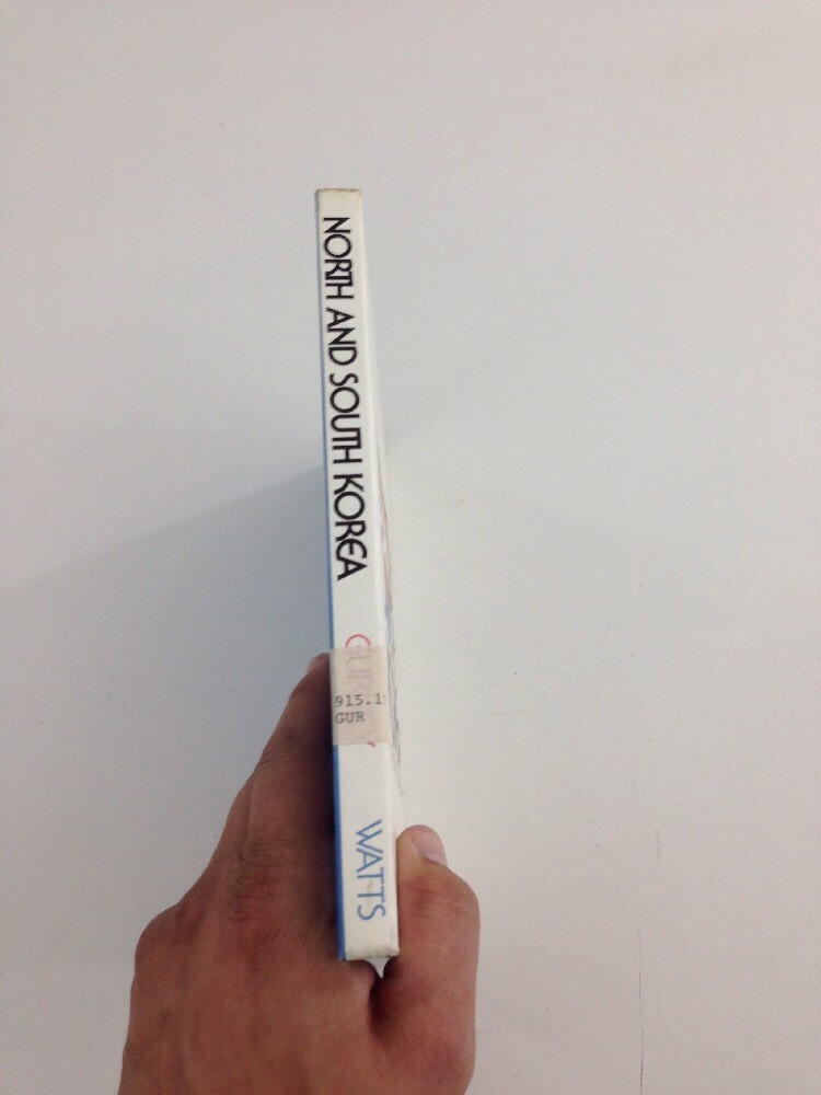 North & South Korea – Gene and Claire Gurney (1973, Hardcover)