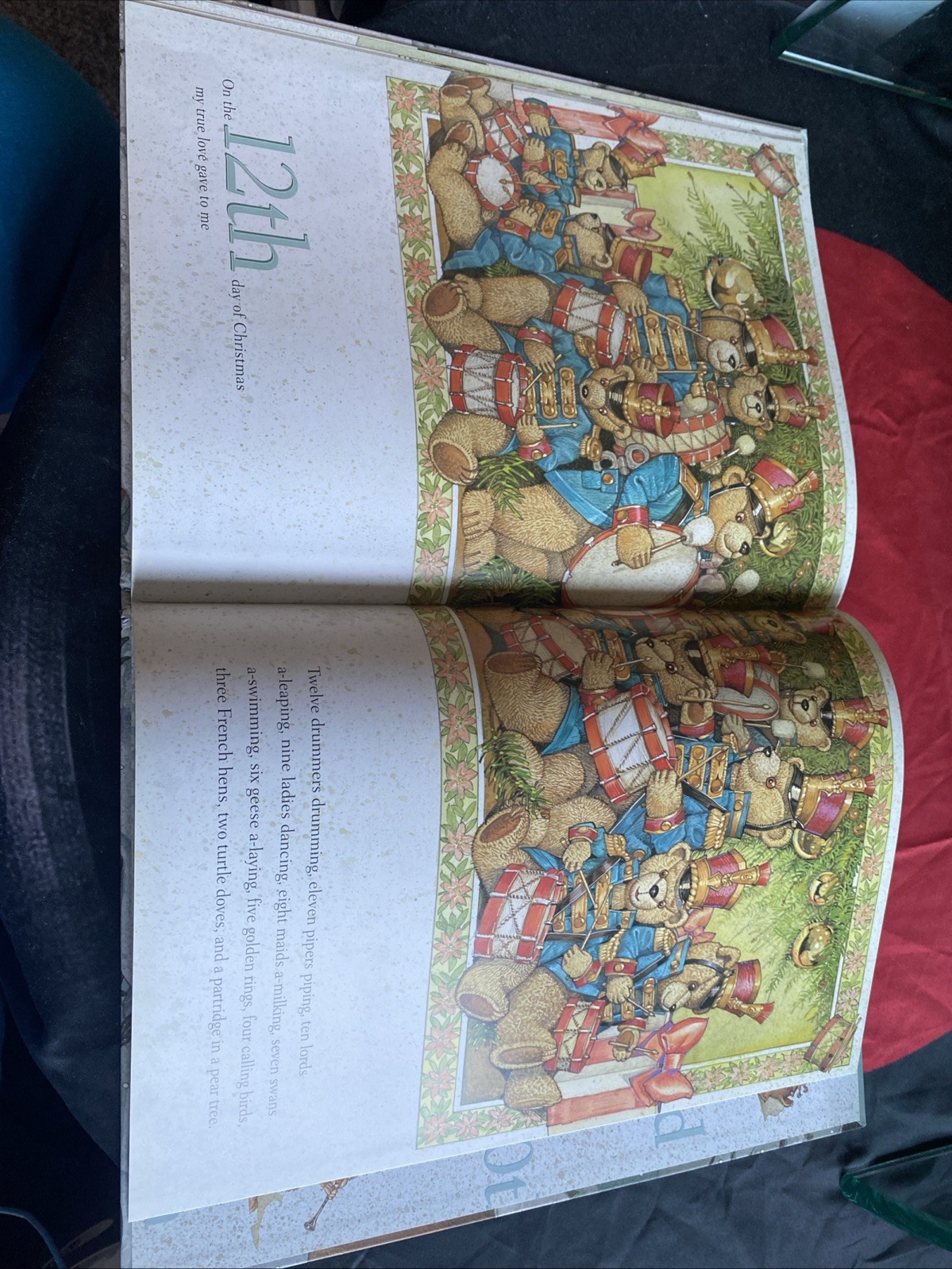 *KIDS* 🎅🏼 Twelve Days of Christmas by Don Daily (2007, Picture Book) $12.25!