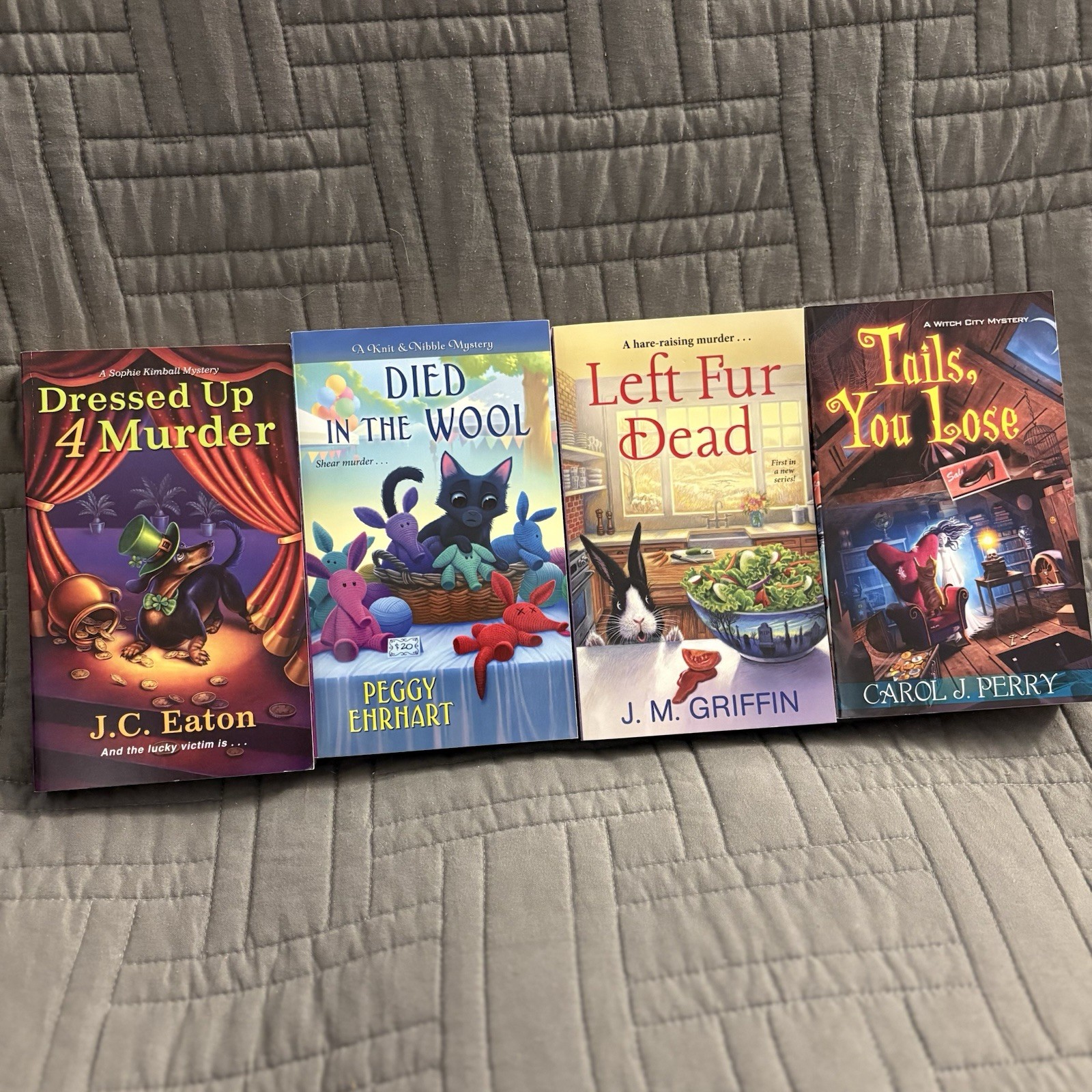 Lot of 20 – COZY MYSTERIES | Paperback Books Mixed Authors