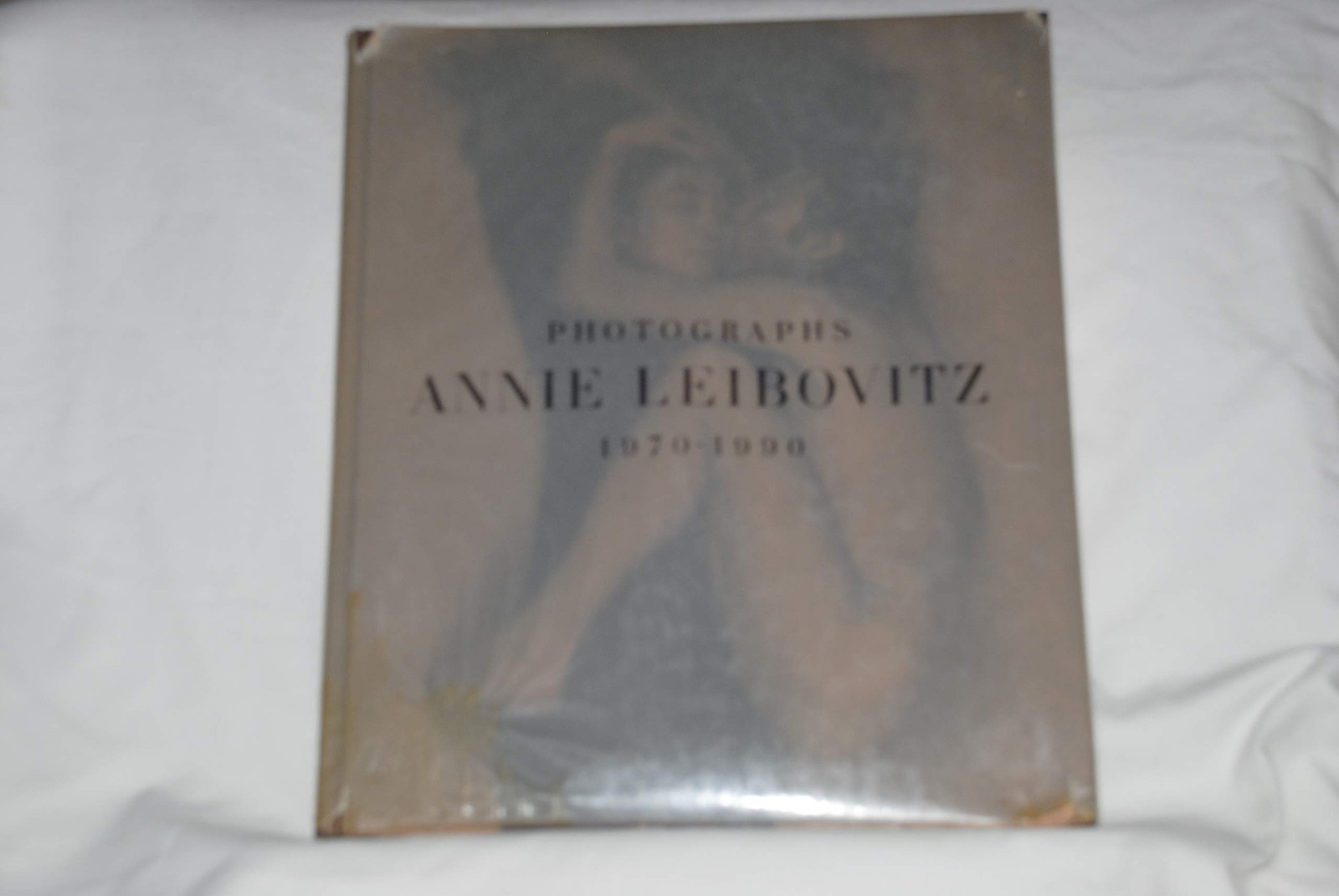 Annie Leibovitz, Photographs, 1970-1990 : Including a Conversation with Ingr…
