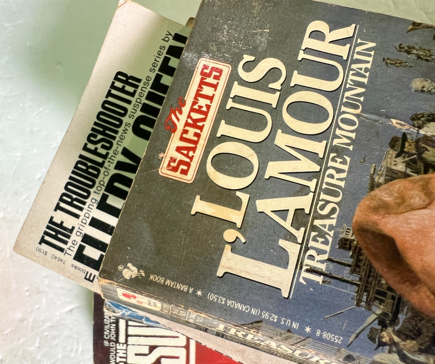 Action Lot of 12 Books Survivalist Louis Lamour Thriller Mystery Western 80’s