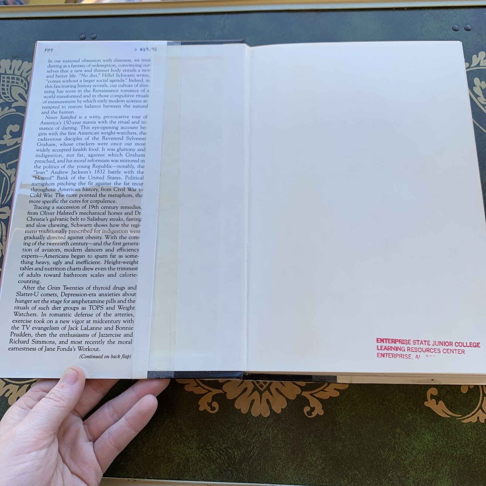 Never Satisfied: A Cultural History Of Diets By Hillel Schwartz 1986 HC/DJ