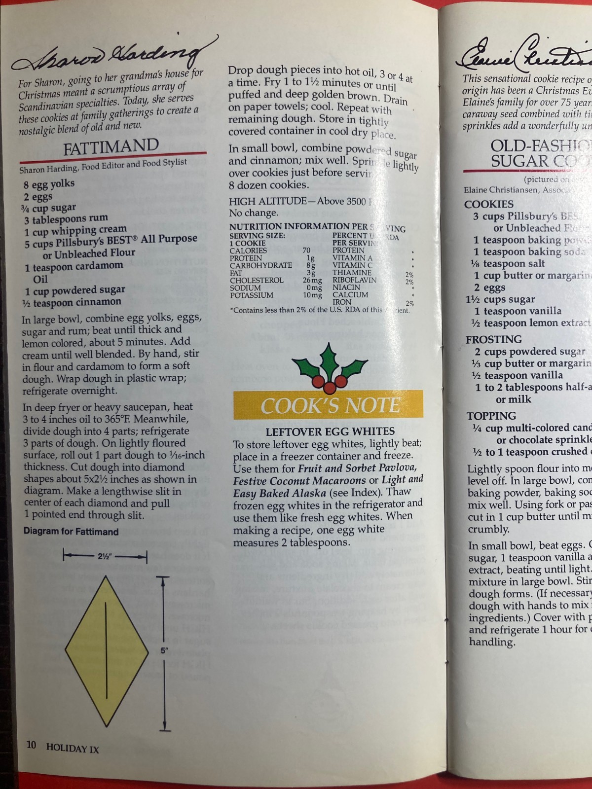 PILLSBURY HOLIDAY BAKING RECIPES COOKBOOK 96 PAGES 2000 COOKIES SPRITZ CHRISTMAS