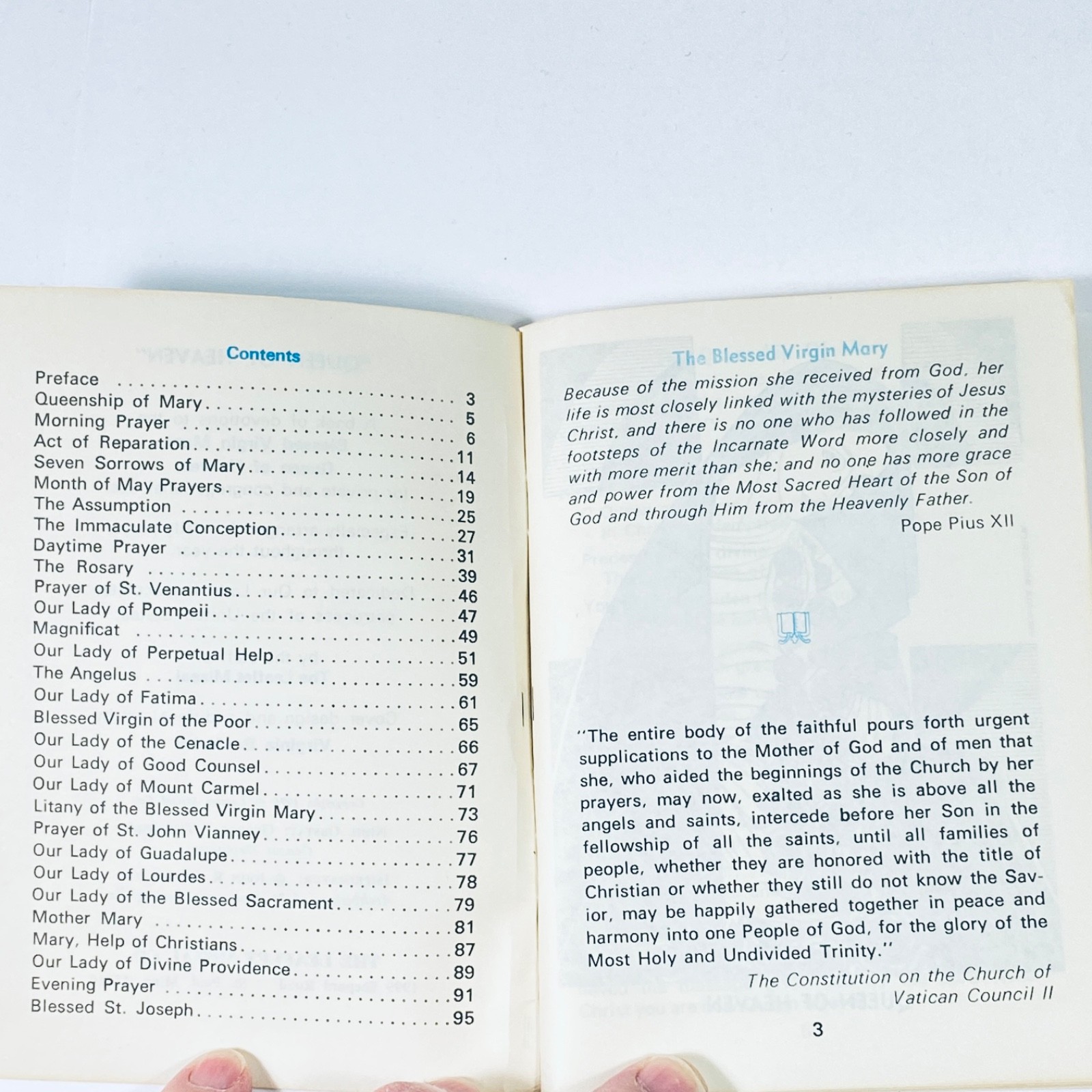 QUEEN of HEAVEN – Booklet – 1976 – The Leaflet Missal Co, 6 X 4″ – 96 Pages –