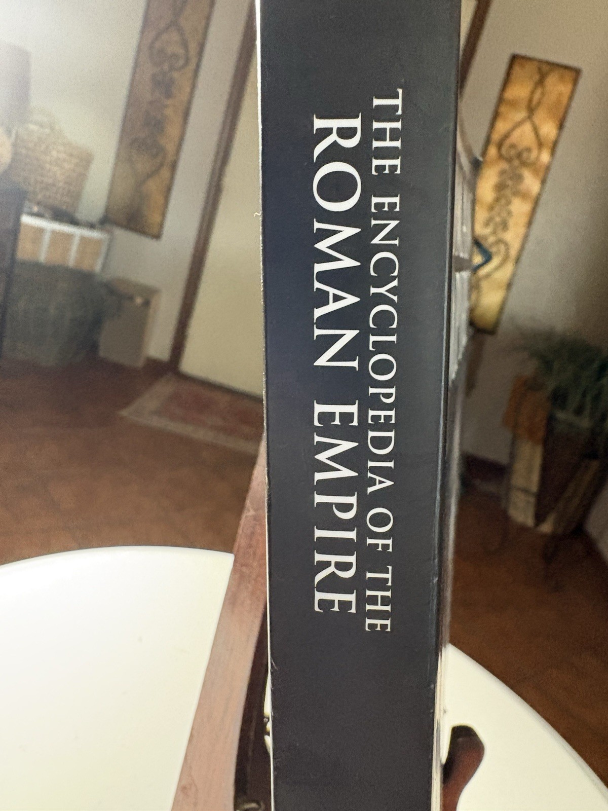The Encyclopedia Of The Roman Empire 447 Pages 11 Inches Very Nice Condition ￼￼