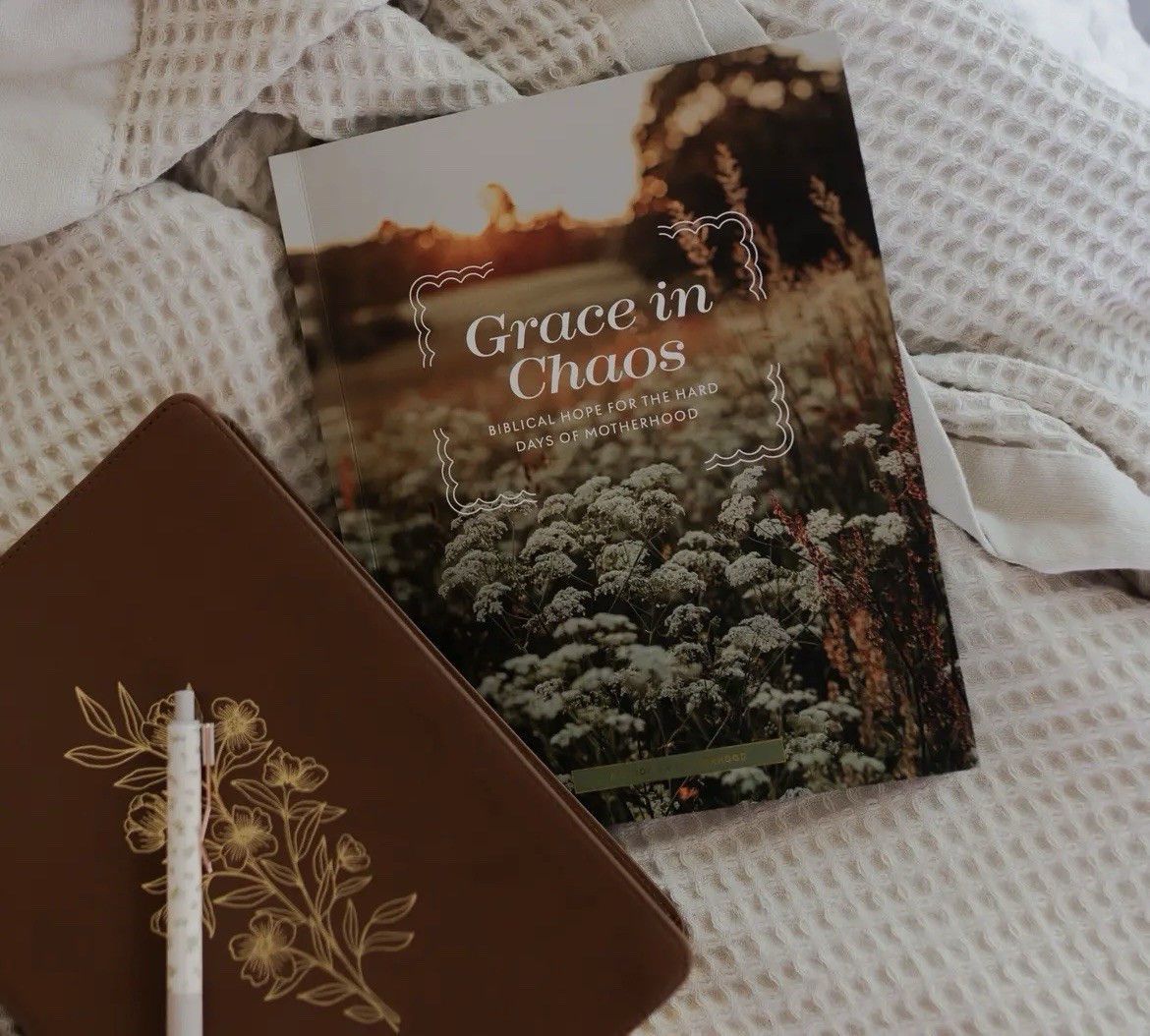 Brand New Grace In Chaos, 5 Week Hope For Hard Days Of Motherhood Bible Study