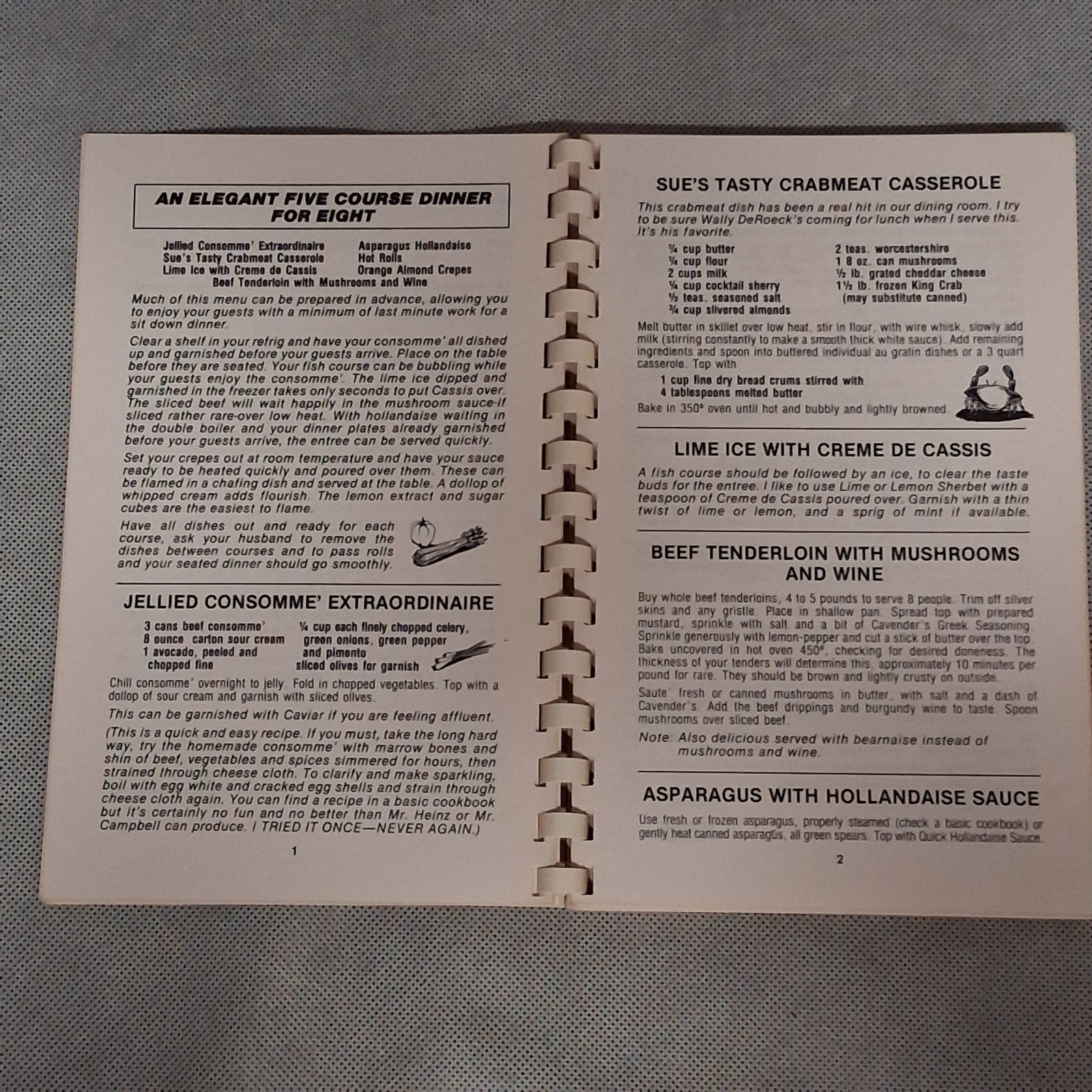Sue’s Kitchen Cookbook Jonesboro Arkansas Restaurant 1989 Edition 76 Pages