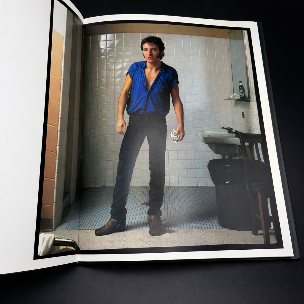 Annie Leibovitz: Photographs (1983) First Edition Signed w/ Red Handprint