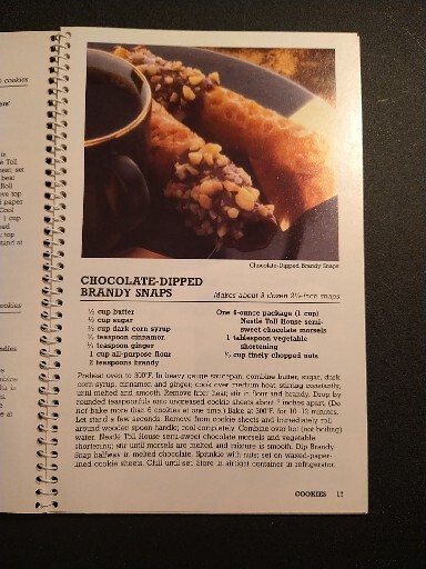 Sweet Treats Nestle Toll House Recipes Cookbook 96 Pages 1987