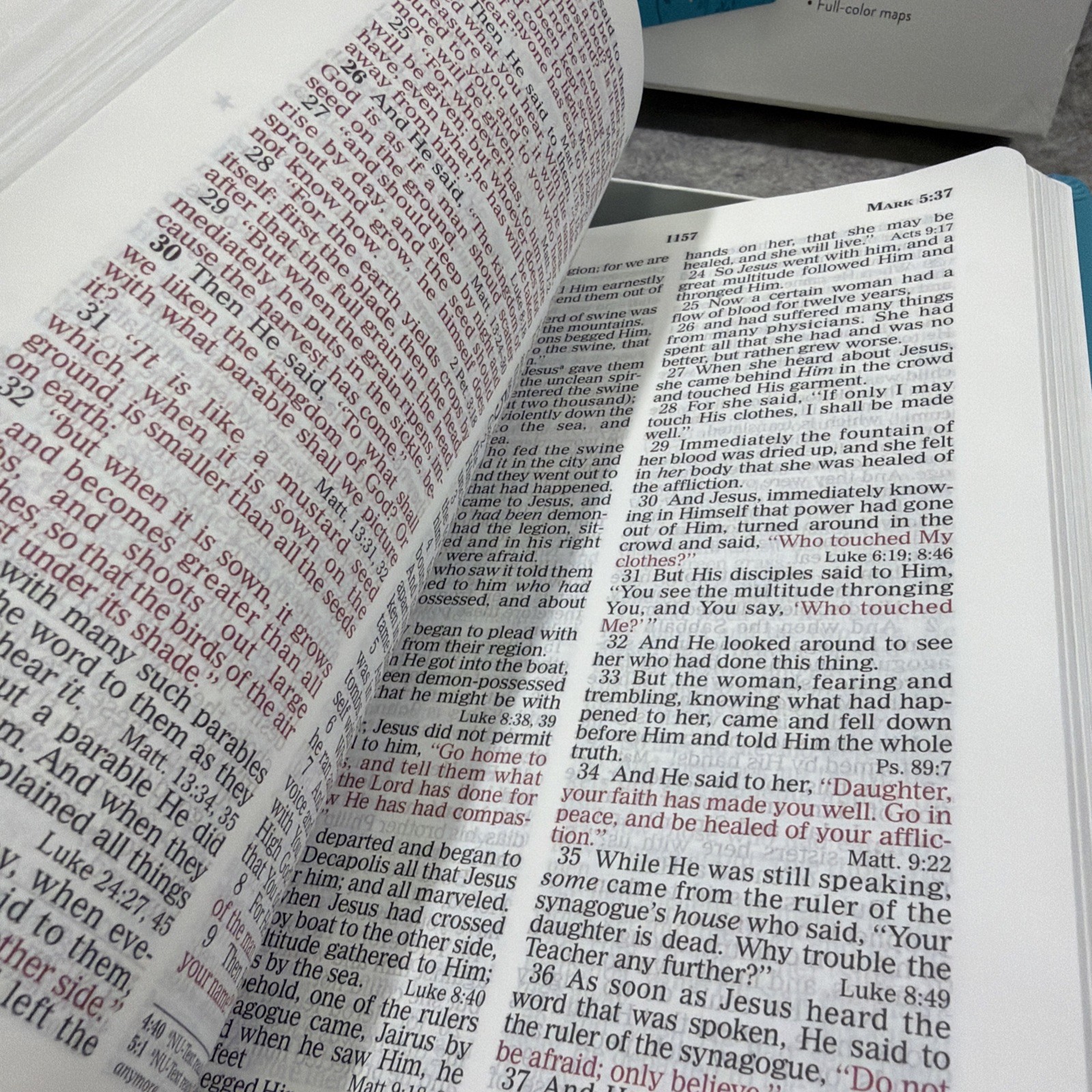 Thomas Nelson Giant Print Holy Bible (NKJV) – Aqua