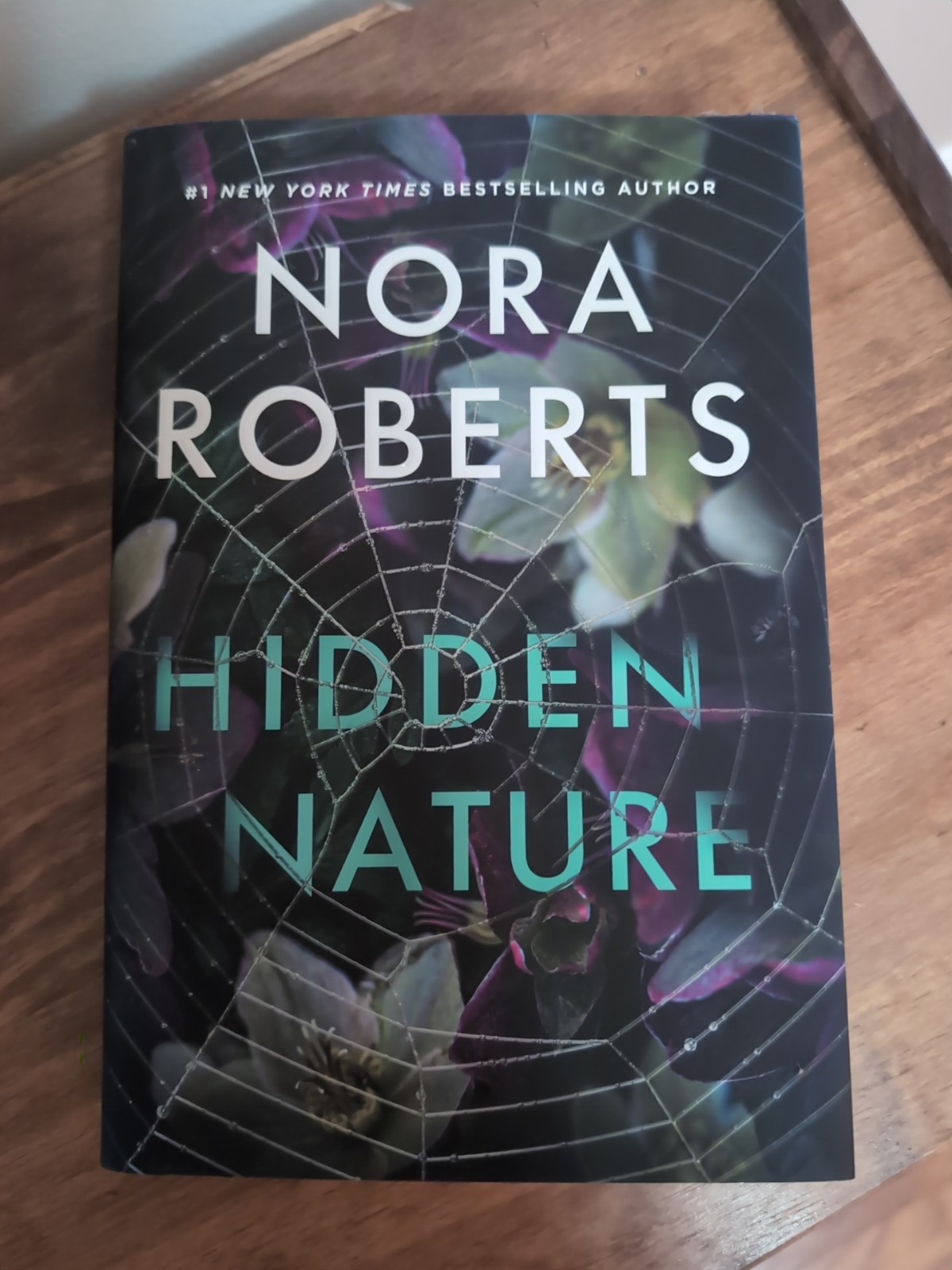 1st Edition hardcover HIDDEN NATURE Nora Roberts