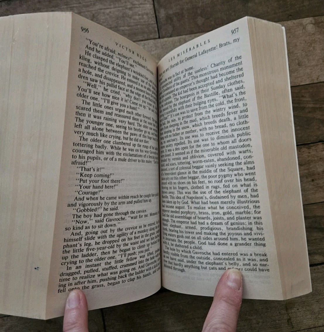1987. Les Miserables By Victor Hugo Penguin Signet Classic Paperback Translated
