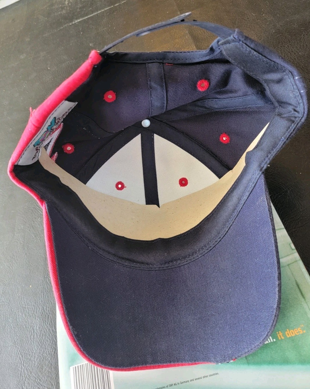 Formula 1 U. S. Grand Prix 2000 Official Program w/Starting Grid Insert & Cap