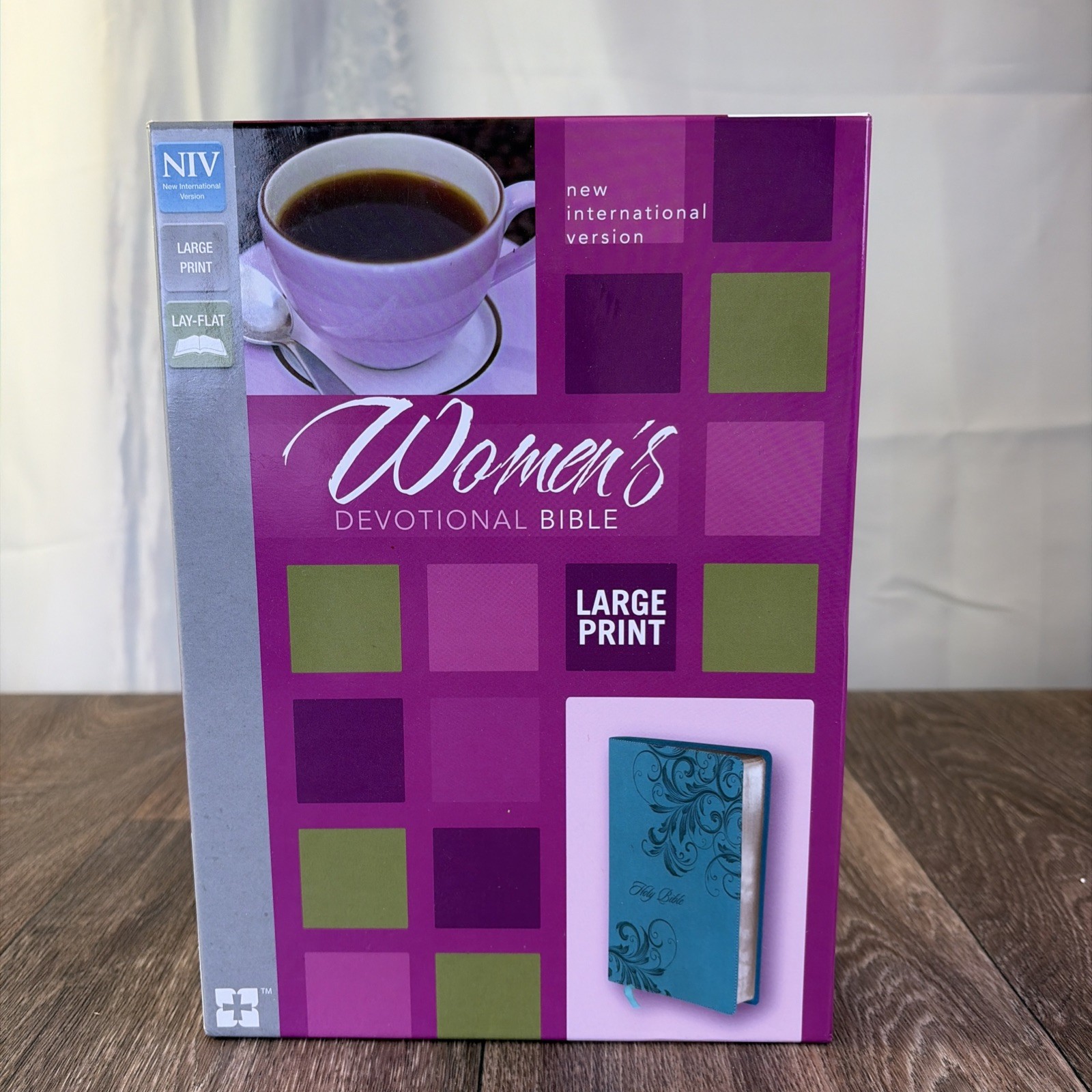 NIV Women’s Devotional Bible Large Print Leathersoft Teal by Zondervan