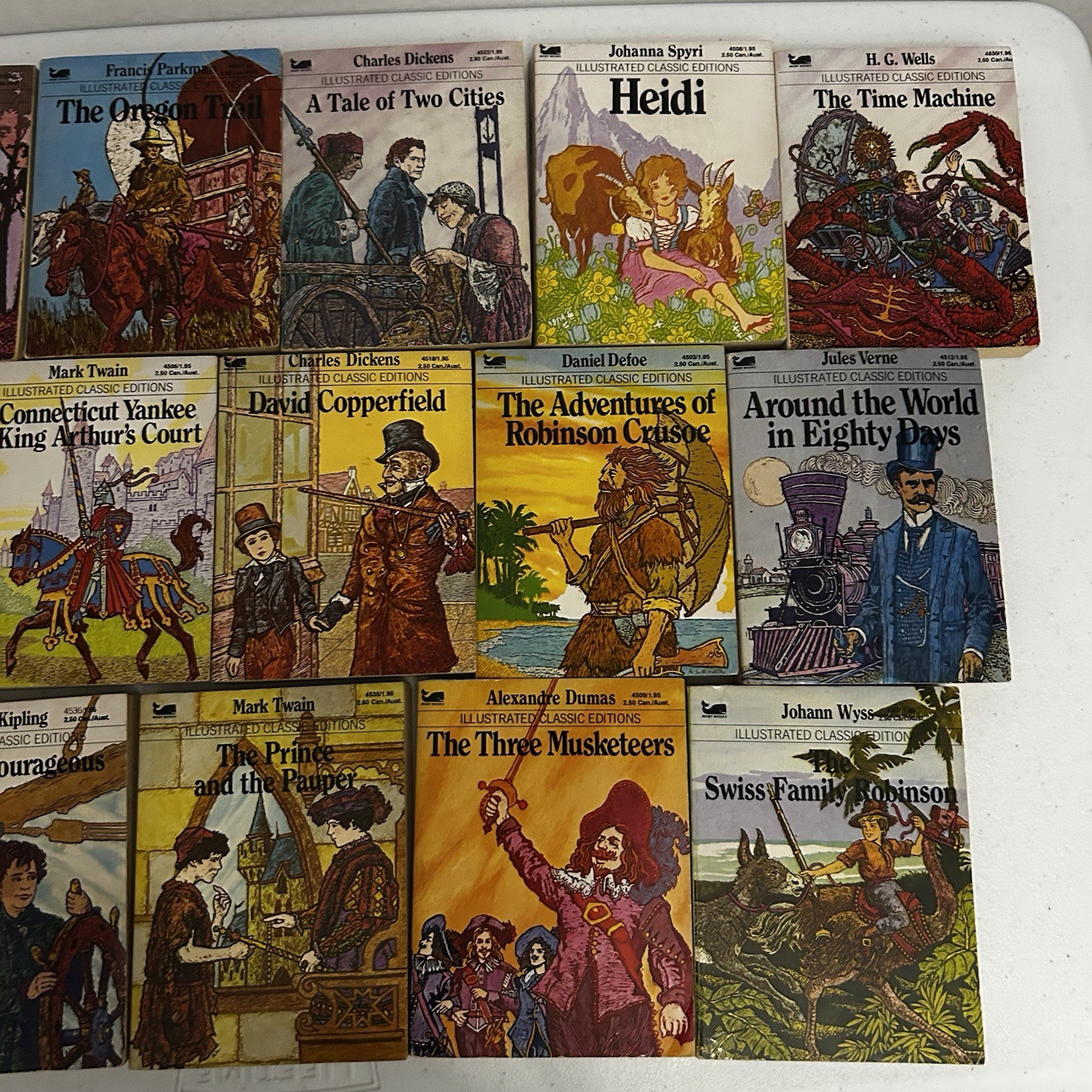Lot of 17 Moby Books Illustrated Classic Editions Vintage Mini Paperback Books