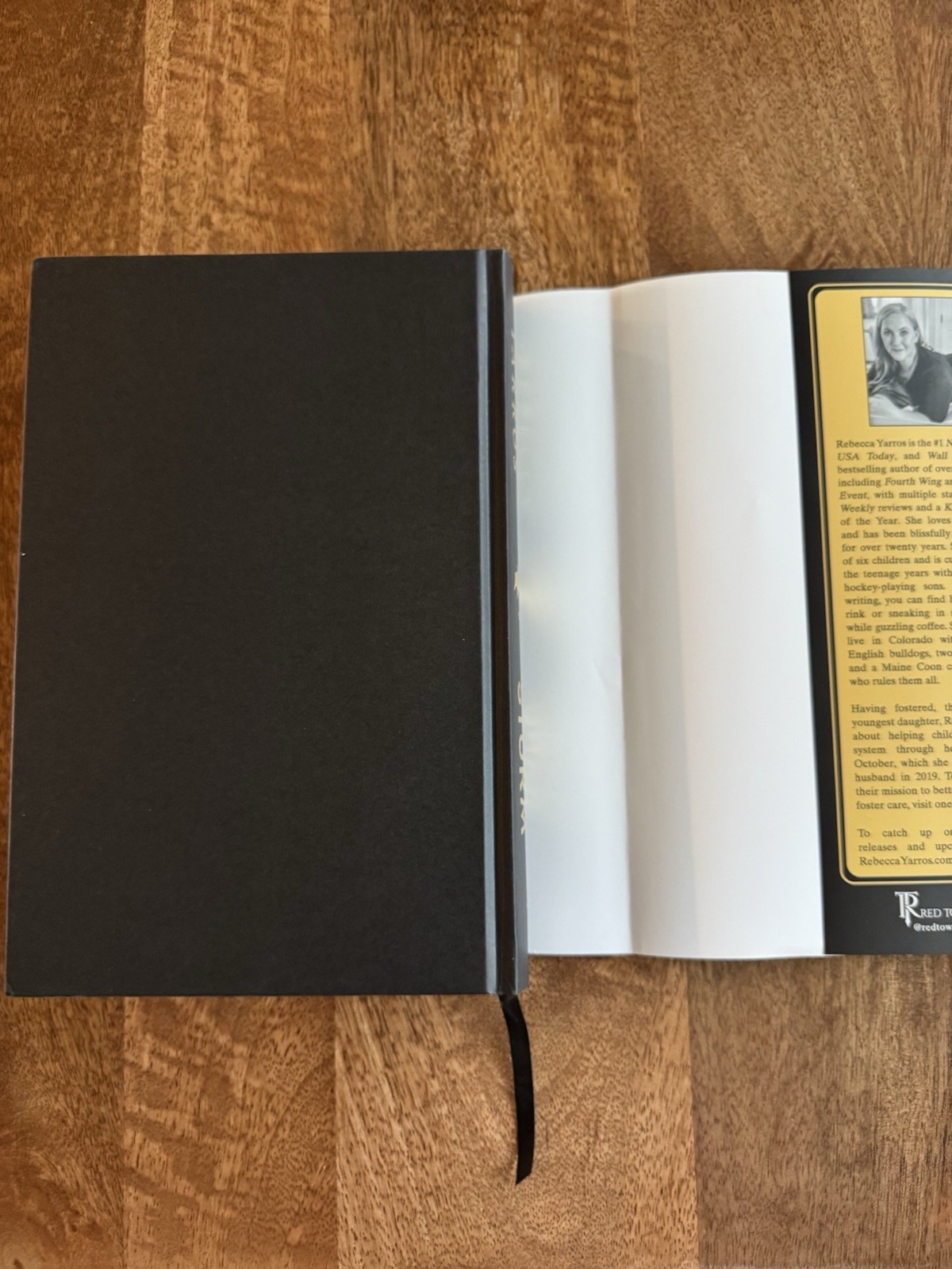Onyx Storm By Rebecca Yarros Target Exclusive Edition Hardcover Sprayed Edges