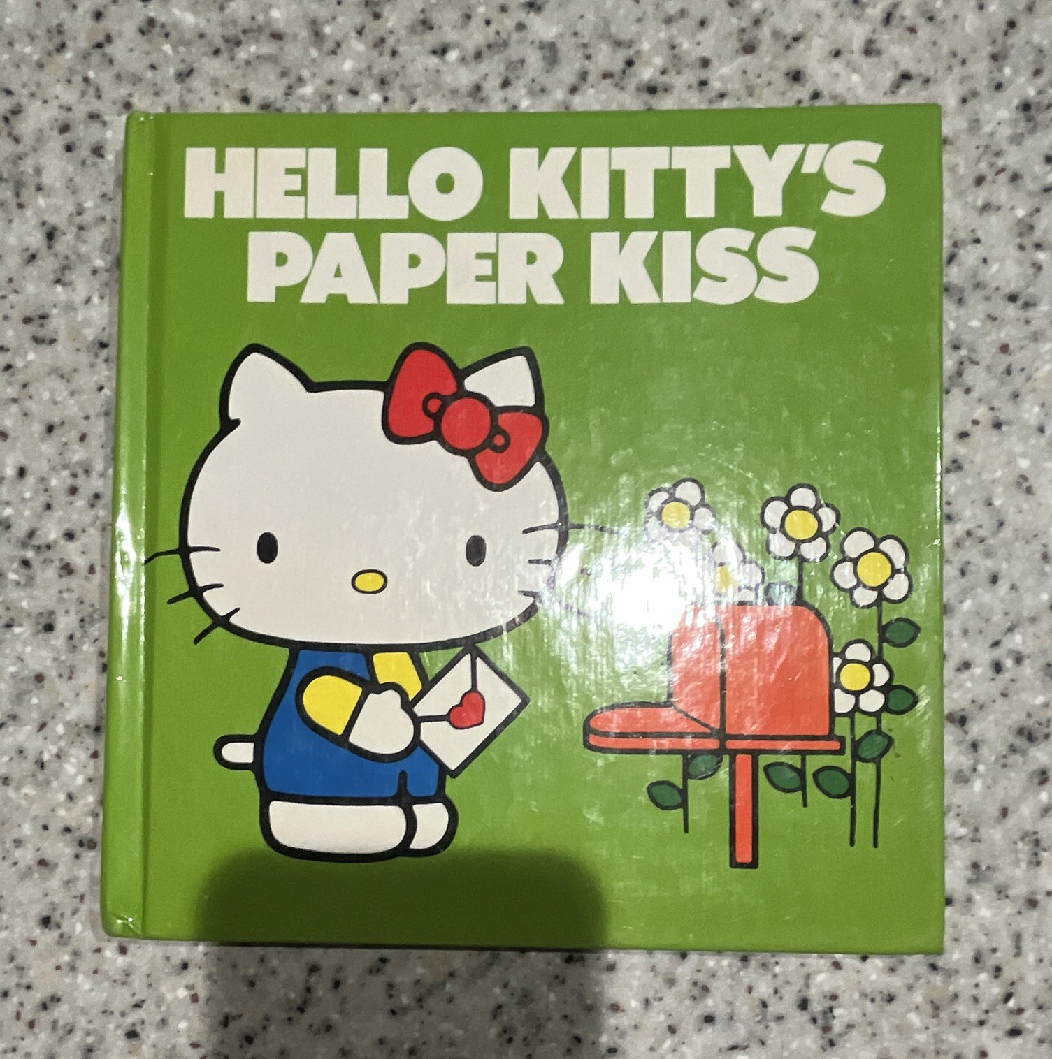 Hello Kitty’s Paper Kiss Hardcover Random House Illustrated 1982
