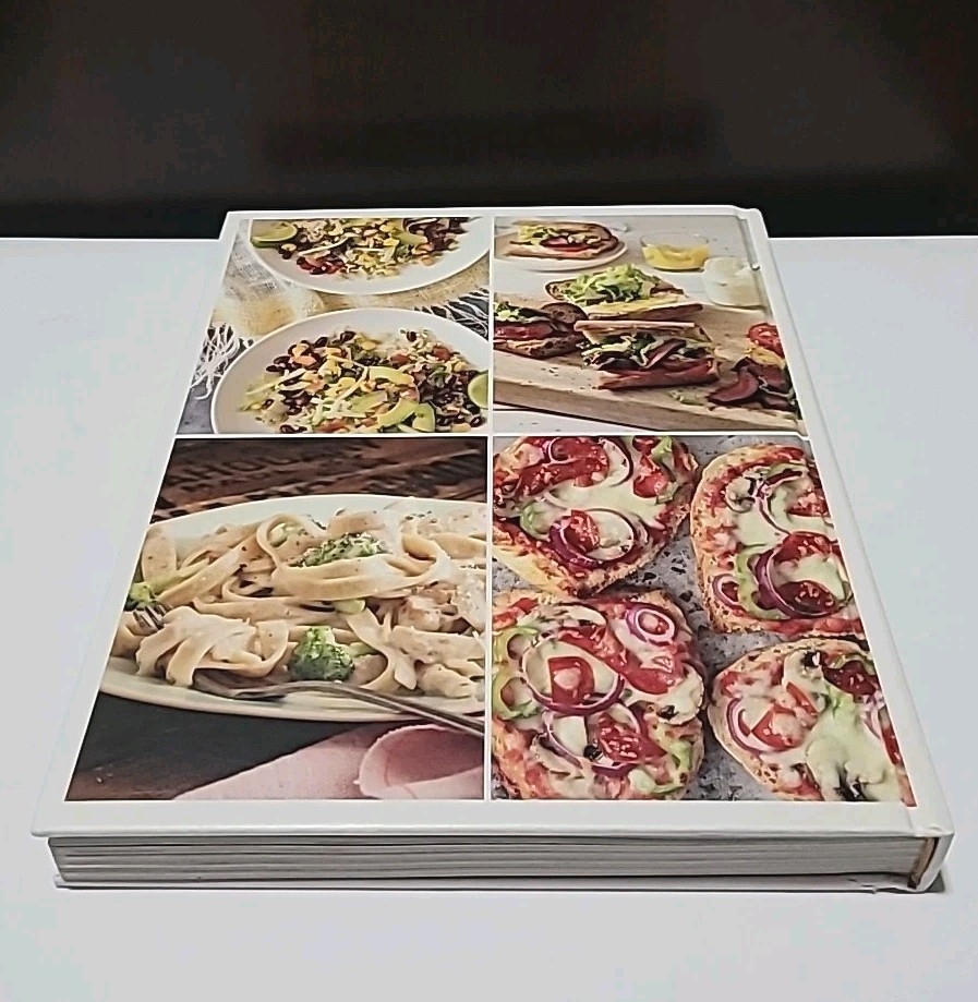 The skinnytaste cookbook by Gina Homolka