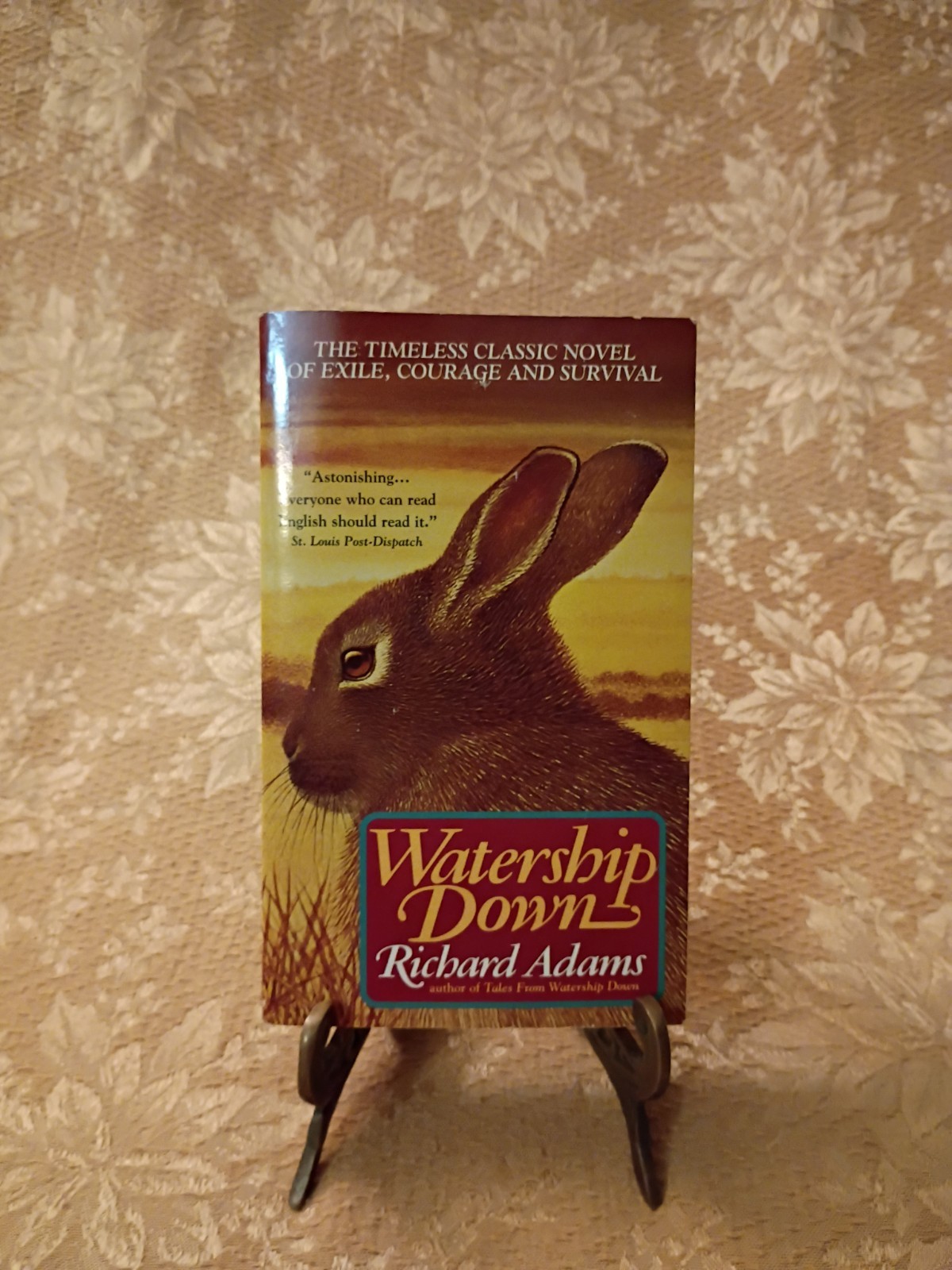 Watership Down Richard Adams 1996 Avon Classic Vintage Paperback Novel Book