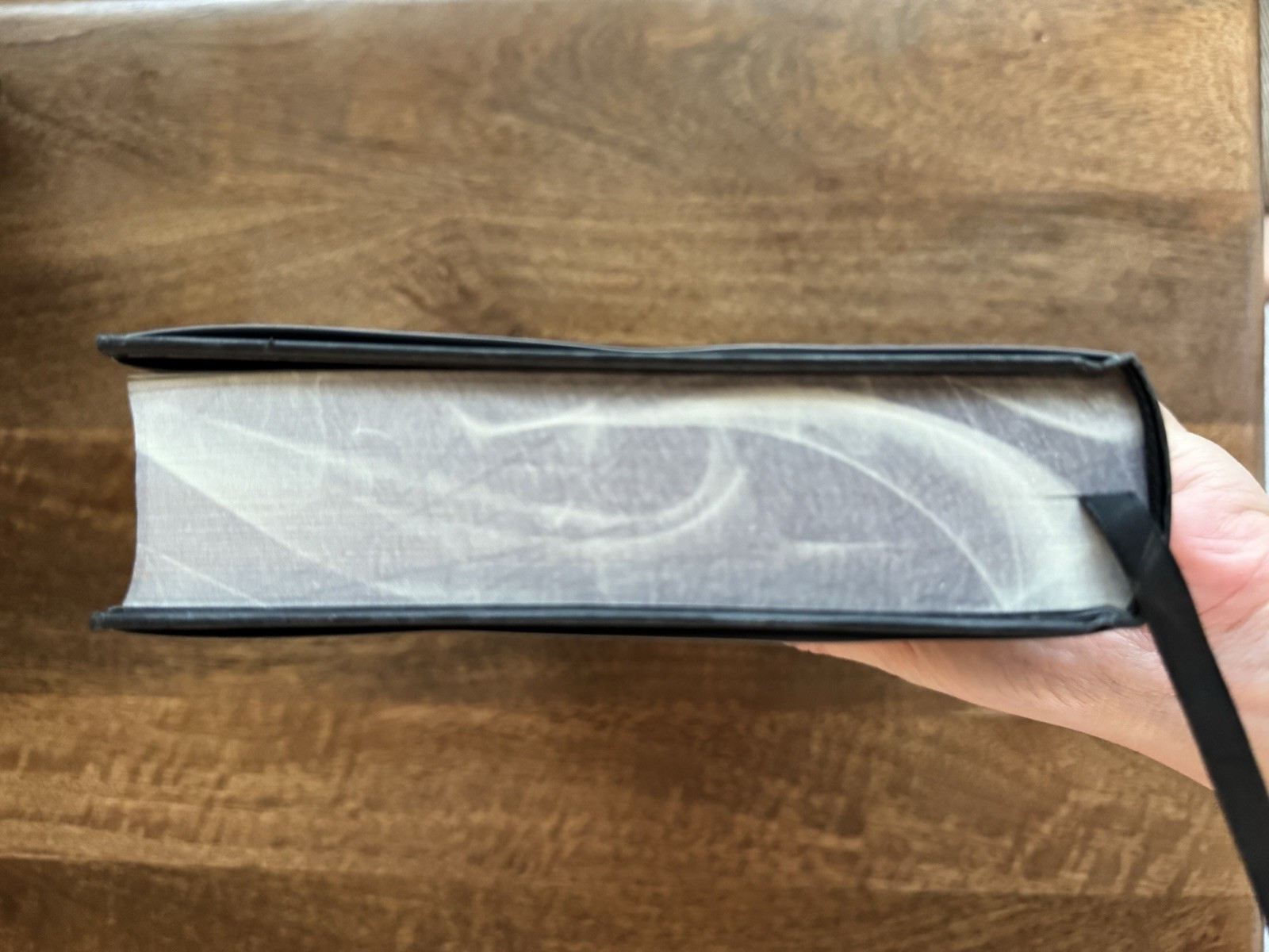 Onyx Storm By Rebecca Yarros Target Exclusive Edition Hardcover Sprayed Edges
