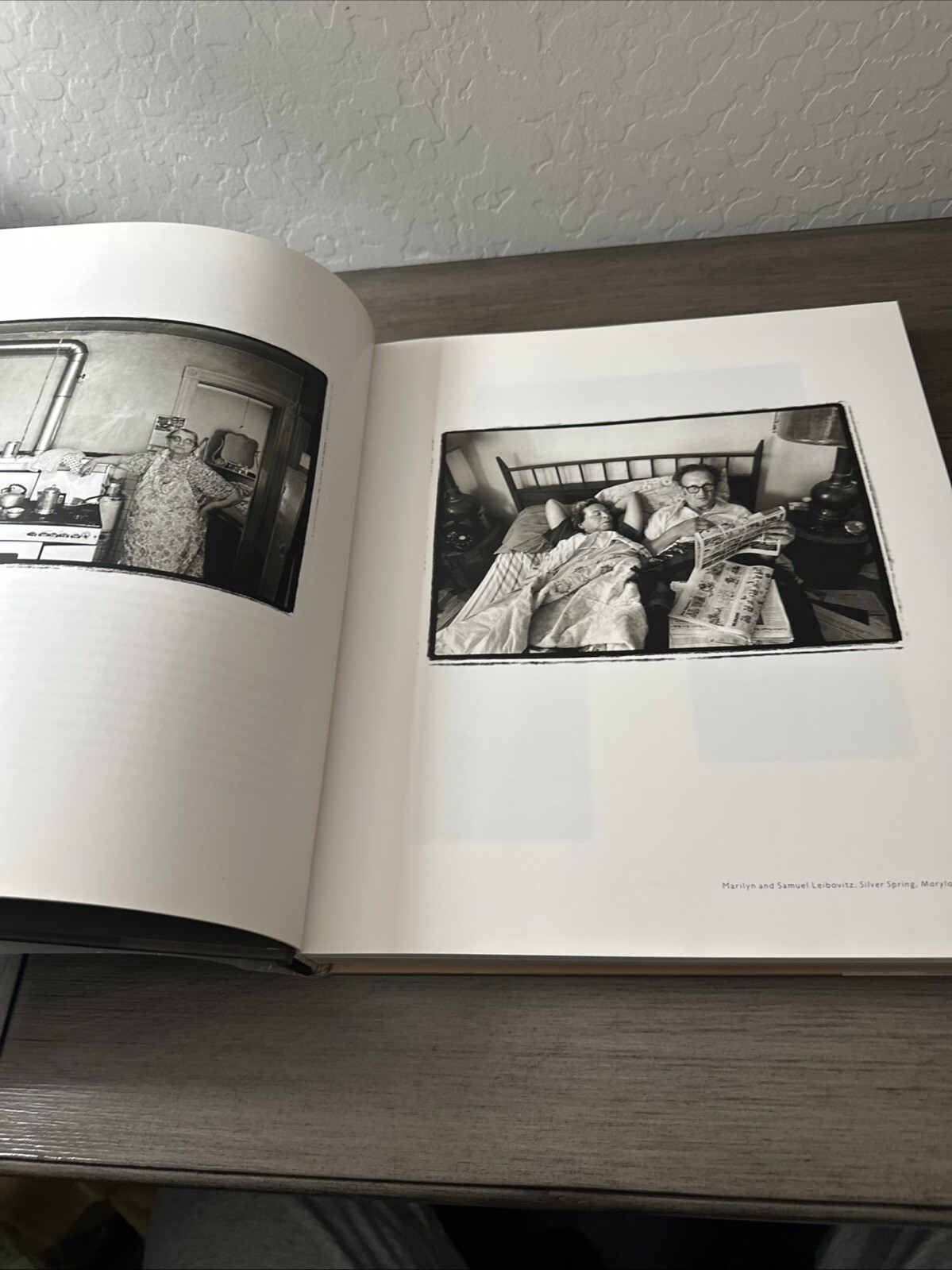 Photographs by Annie Leibovitz 1970-1990 Hardcover 1991 1st Edition Dust Jacket