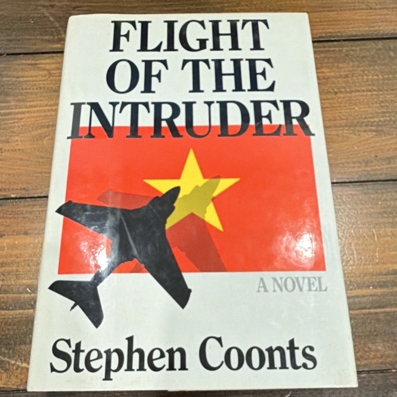 Stephen Coonts Flight of the Intruder Hardcover Naval Institute Press 1986 w/ D…