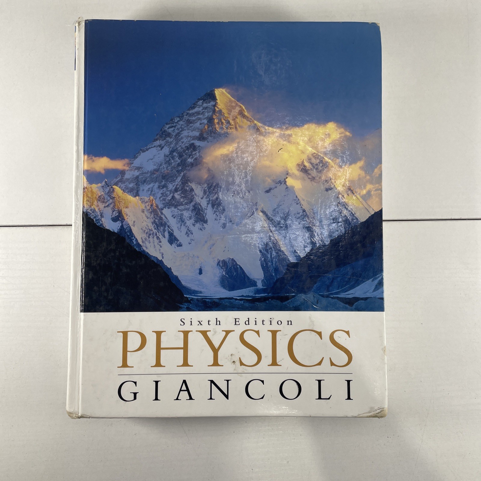 Physics Giancoli, Sixth Edition – Hardcover, by Giancoli Douglas C.