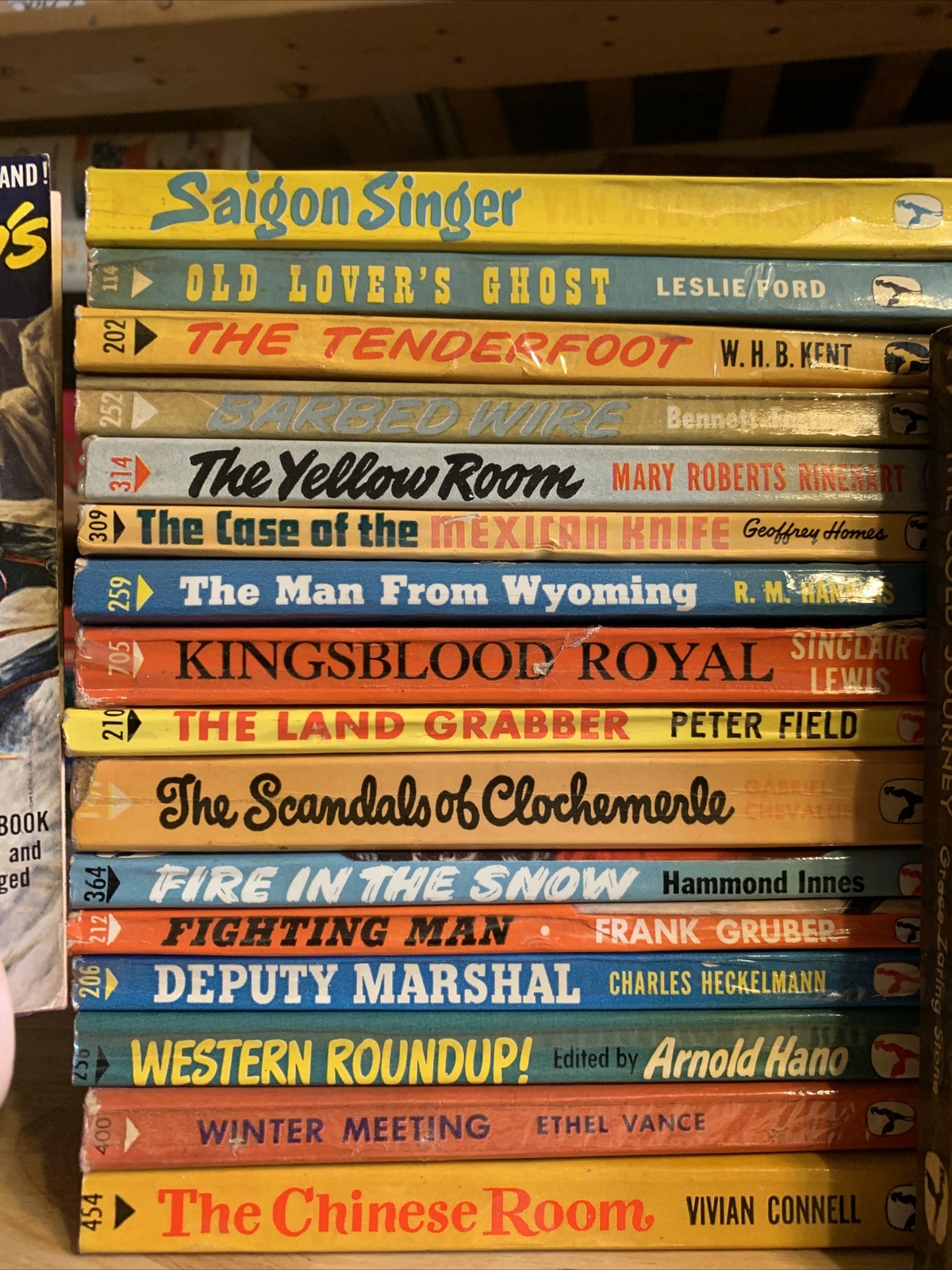 Lot Of 18 Vintage Bantam Books Paperbacks Complete And Unabridged 1940s