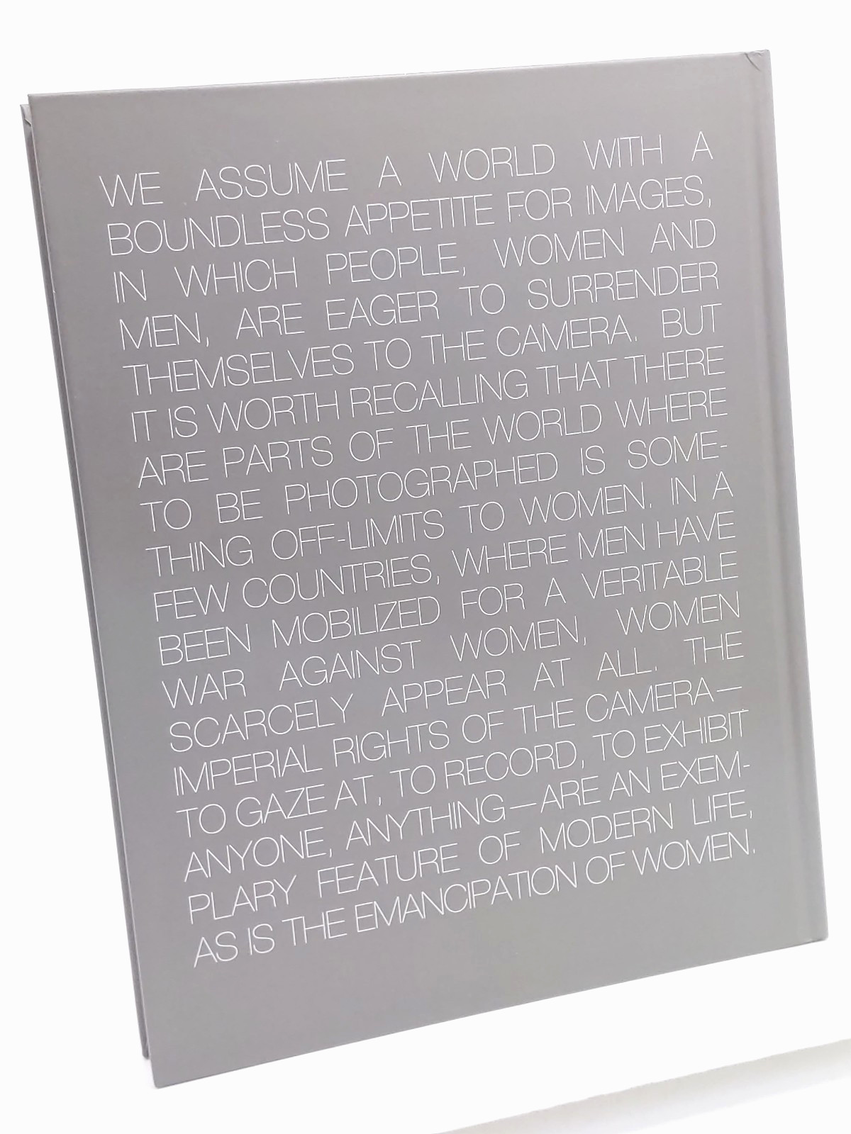 Annie Leibovitz: Women 2025 SIGNED Box Set – Hardcover
