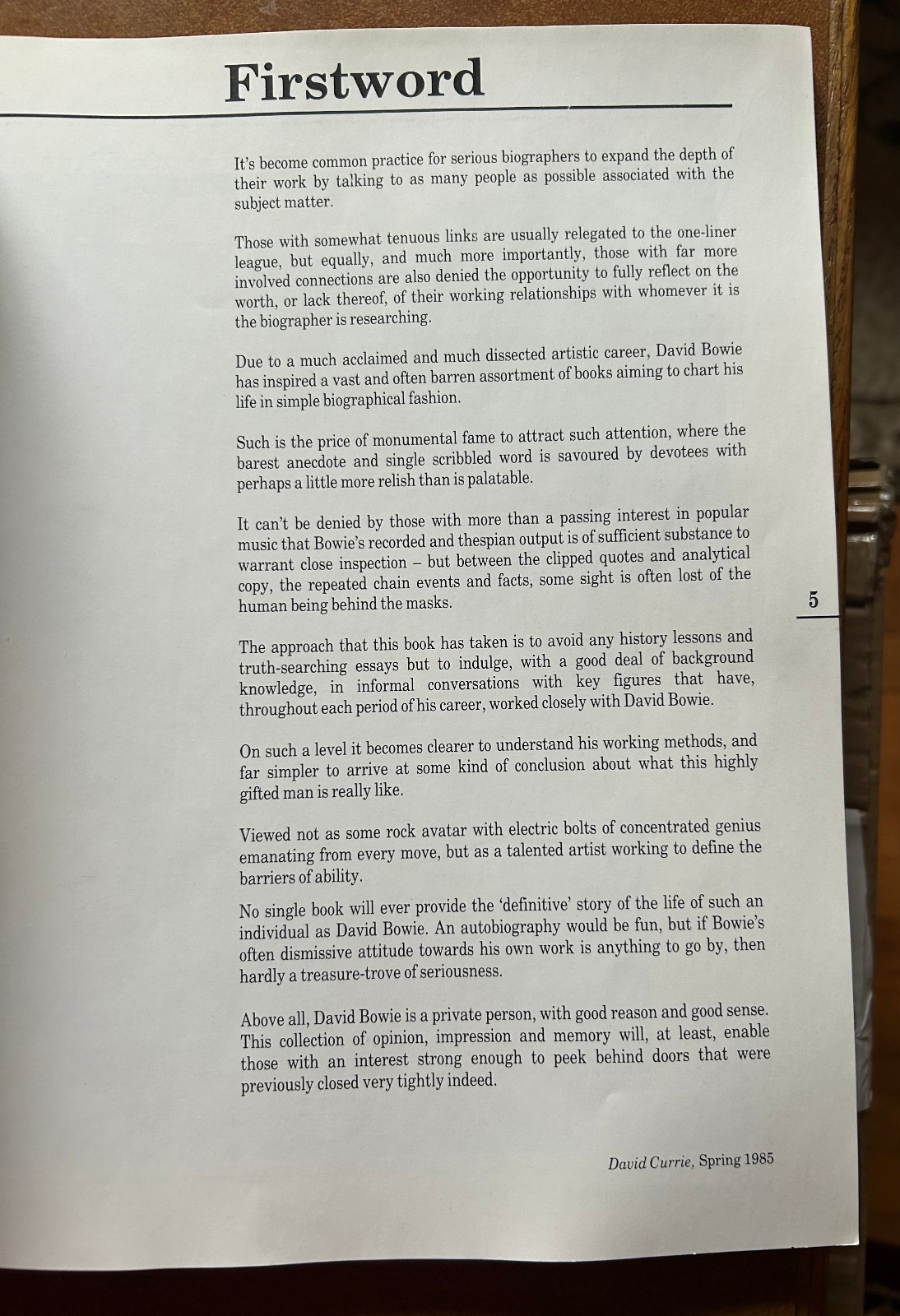 DAVID BOWIE (Book) The Starzone Interviews. 128 pages. Omnibus Press. 1985. EX