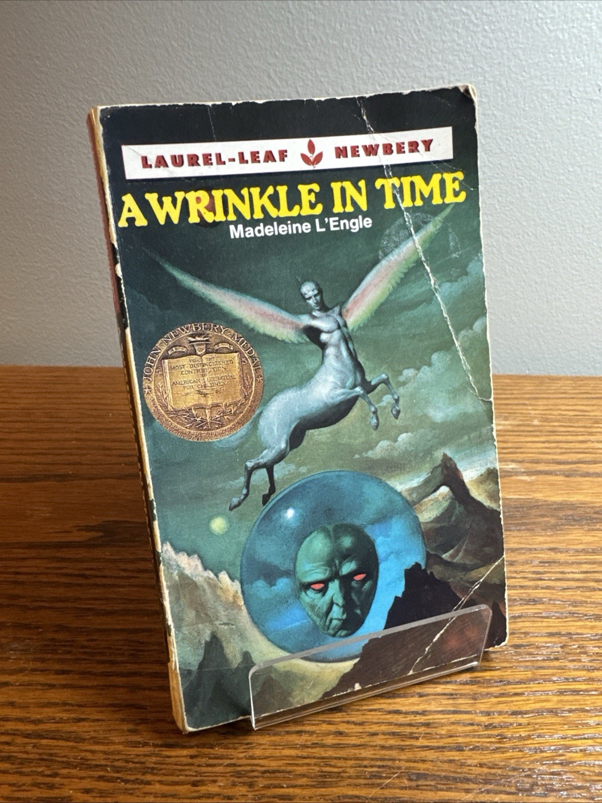 A Wrinkle in Time by Madeleine L’Engle 1976 PB Dell Laurel Leaf STRANGER THINGS