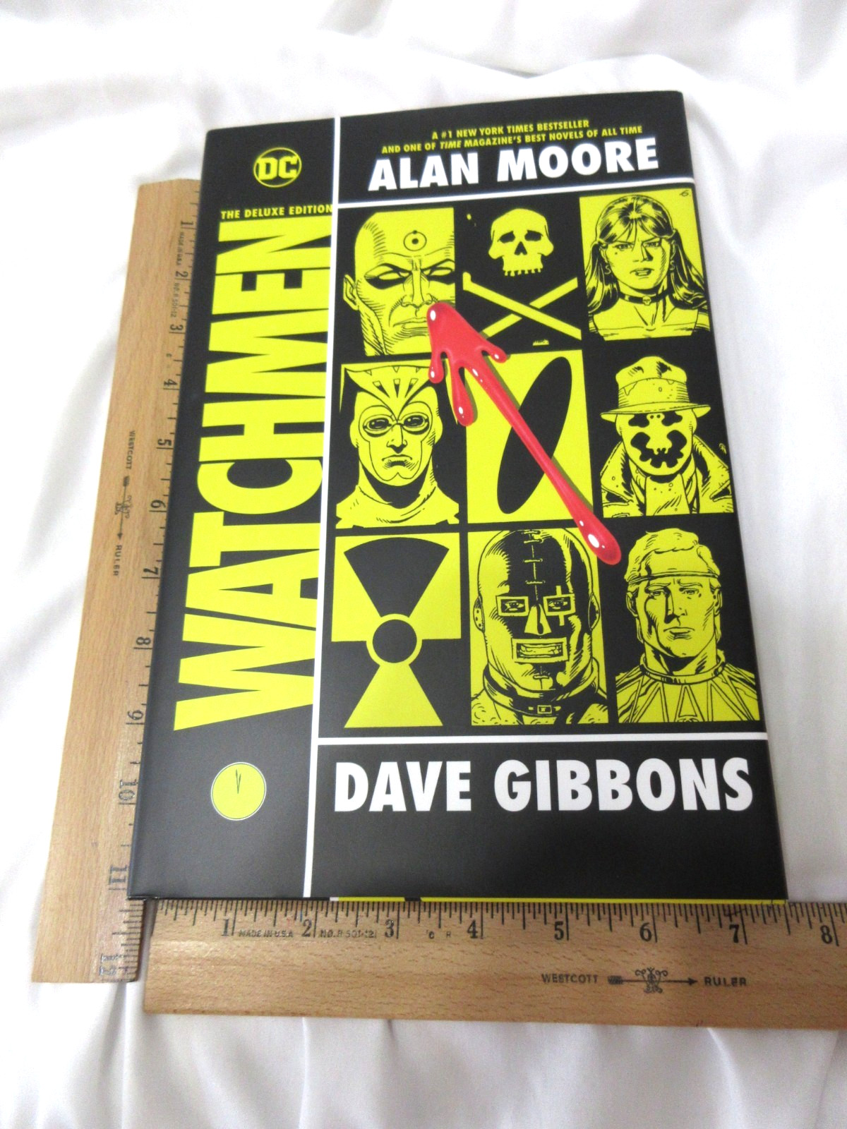 Watchmen The Deluxe Edition by Moore/Gibbons,HC, DJ, Like New