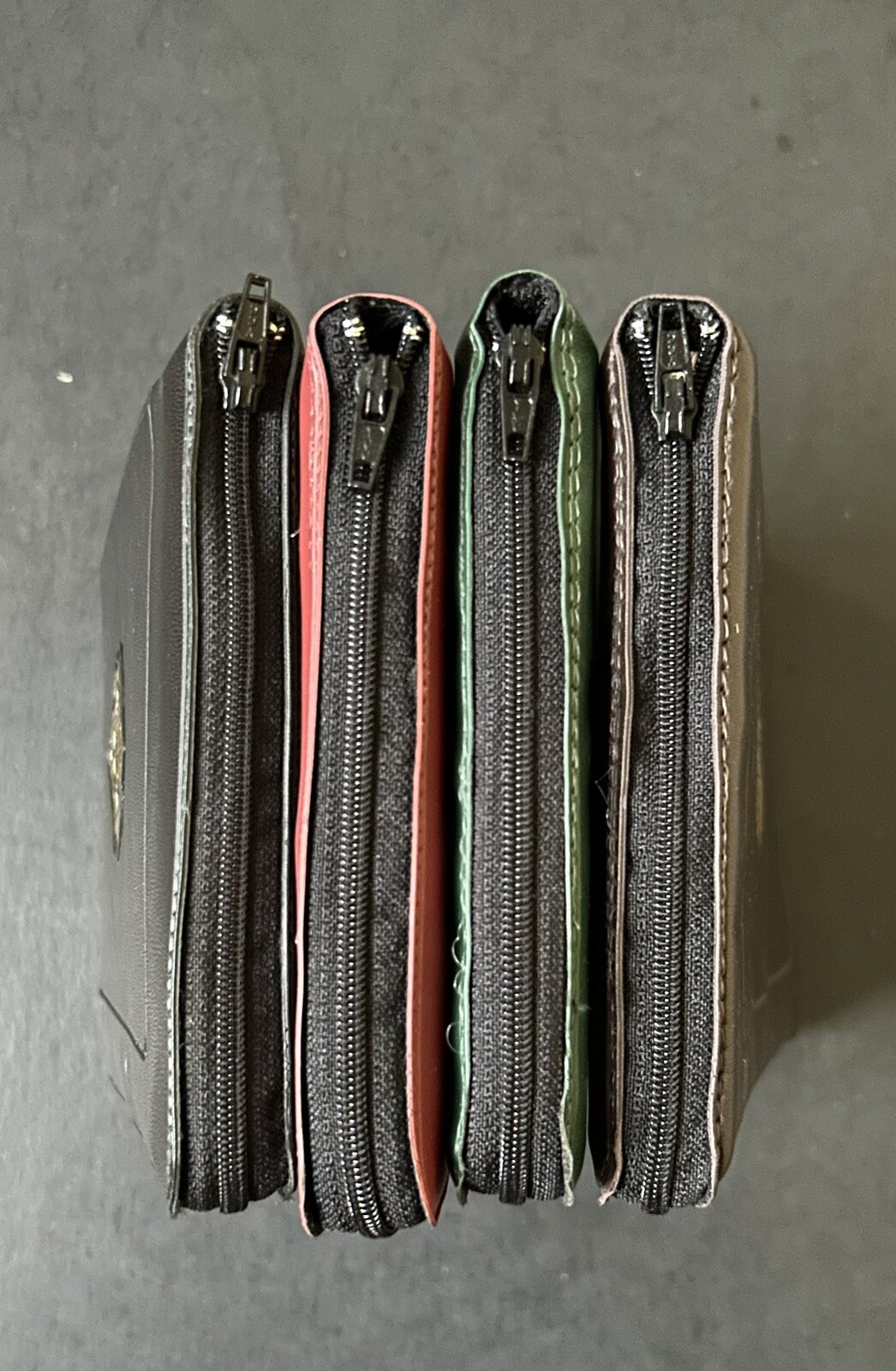 The Holy Quran Arabic Zipper Faux Leather 7.0”x 5.5” (Colors May Vary)