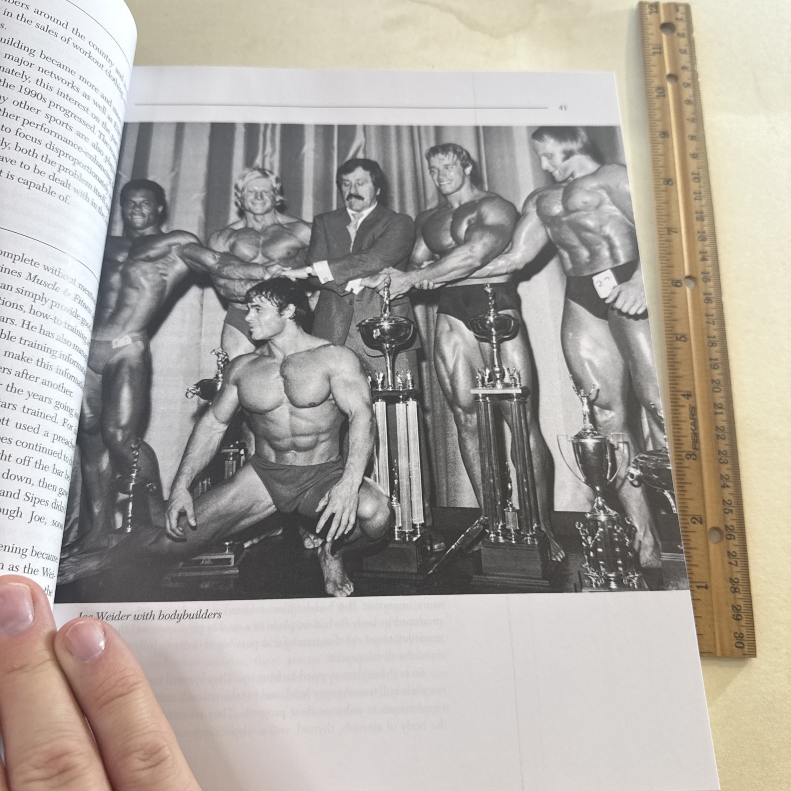 Encyclopedia Modern Bodybuilding Arnold Schwarzenegger weight lifting vintage