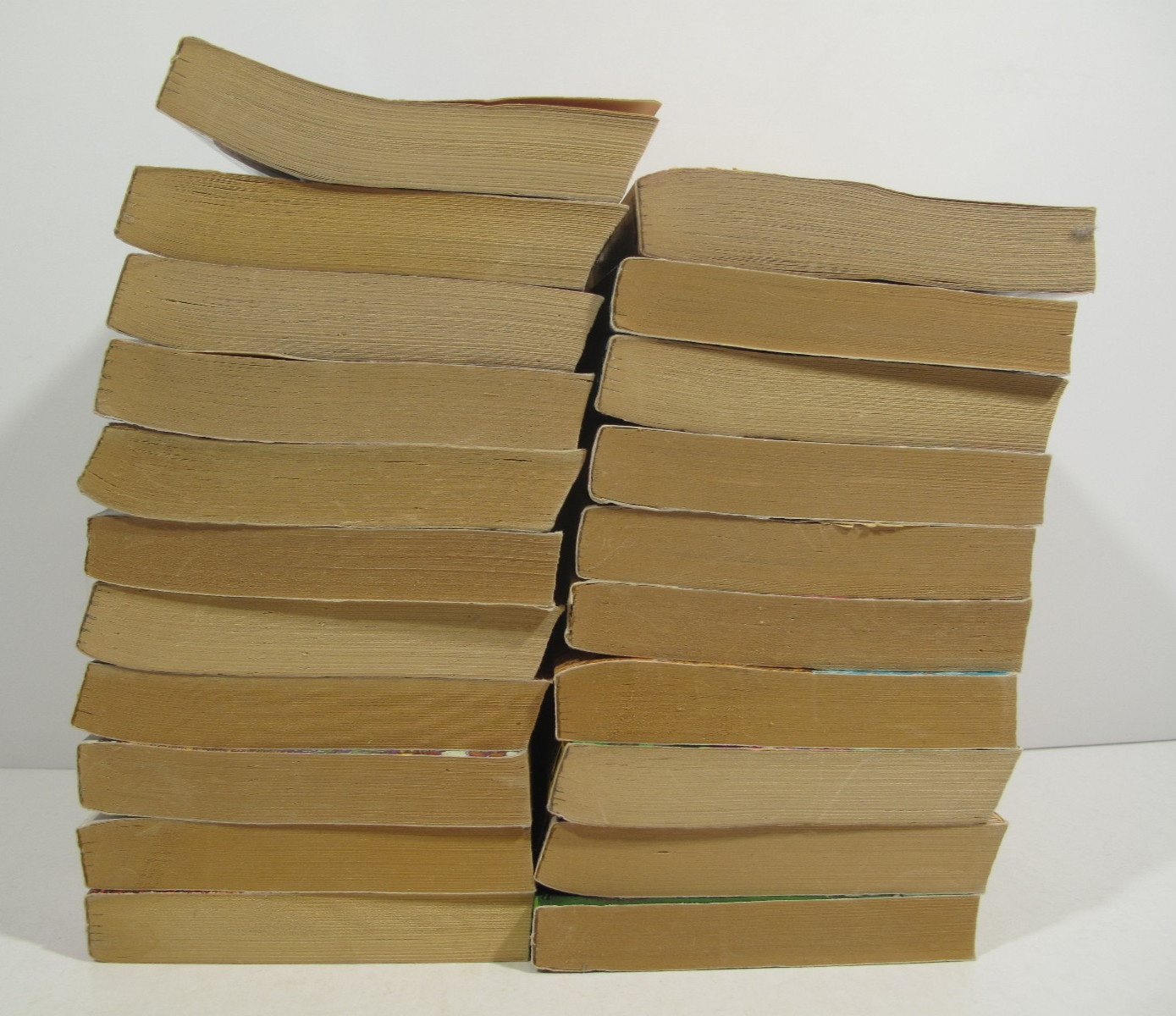 VTG Lot of 21 Illustrated Classic Edition Mini PB Books~Fantasy~People~Animals
