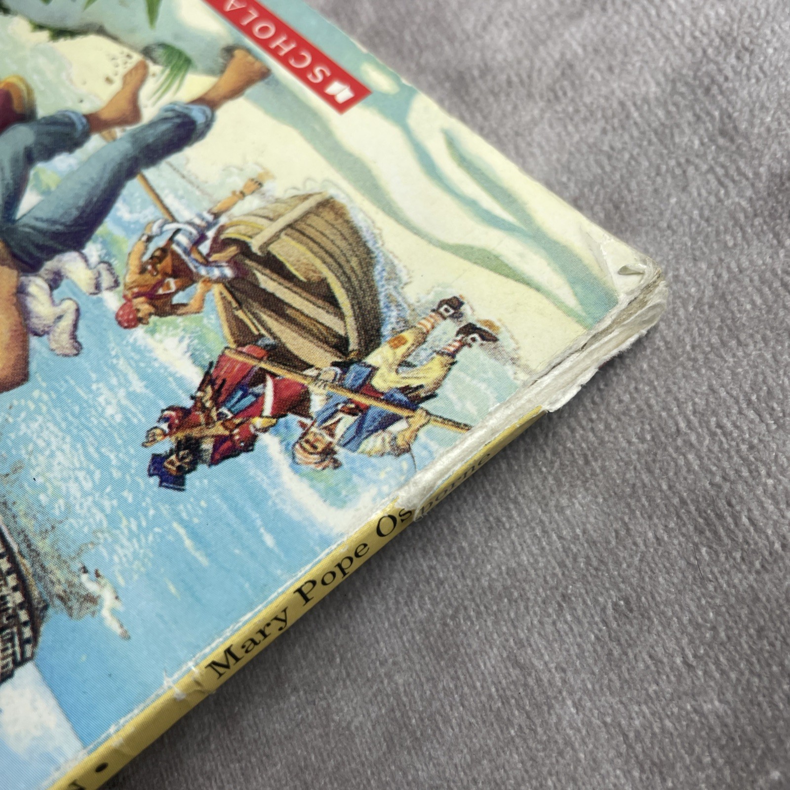 Magic Tree House 1–28 Box Set – Complete 28-Book Collection