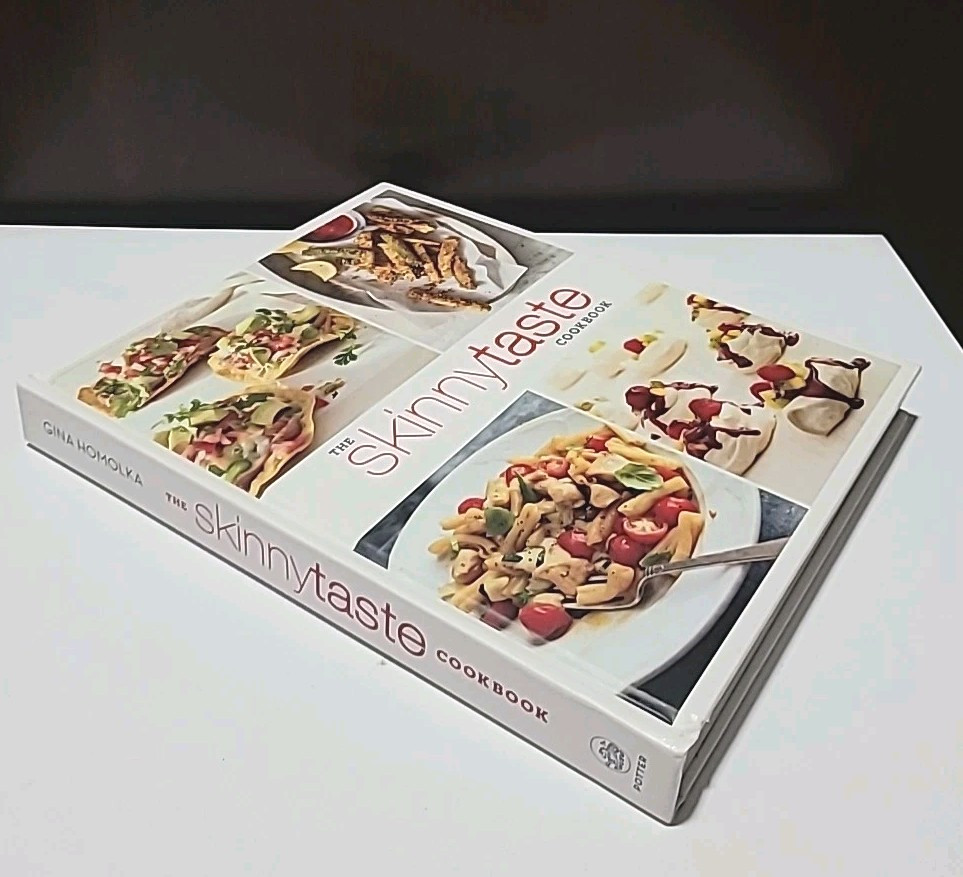 The skinnytaste cookbook by Gina Homolka
