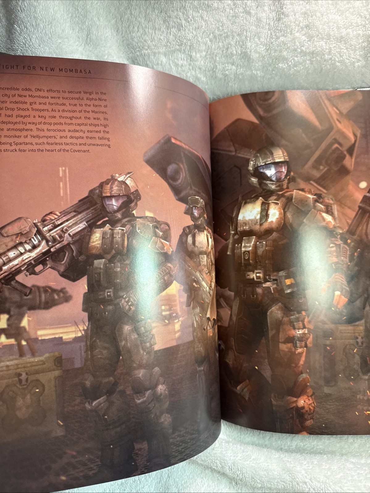 Clean Copy – Bloomsbury Art Books Halo Mythos – A Guide to the Story of Halo