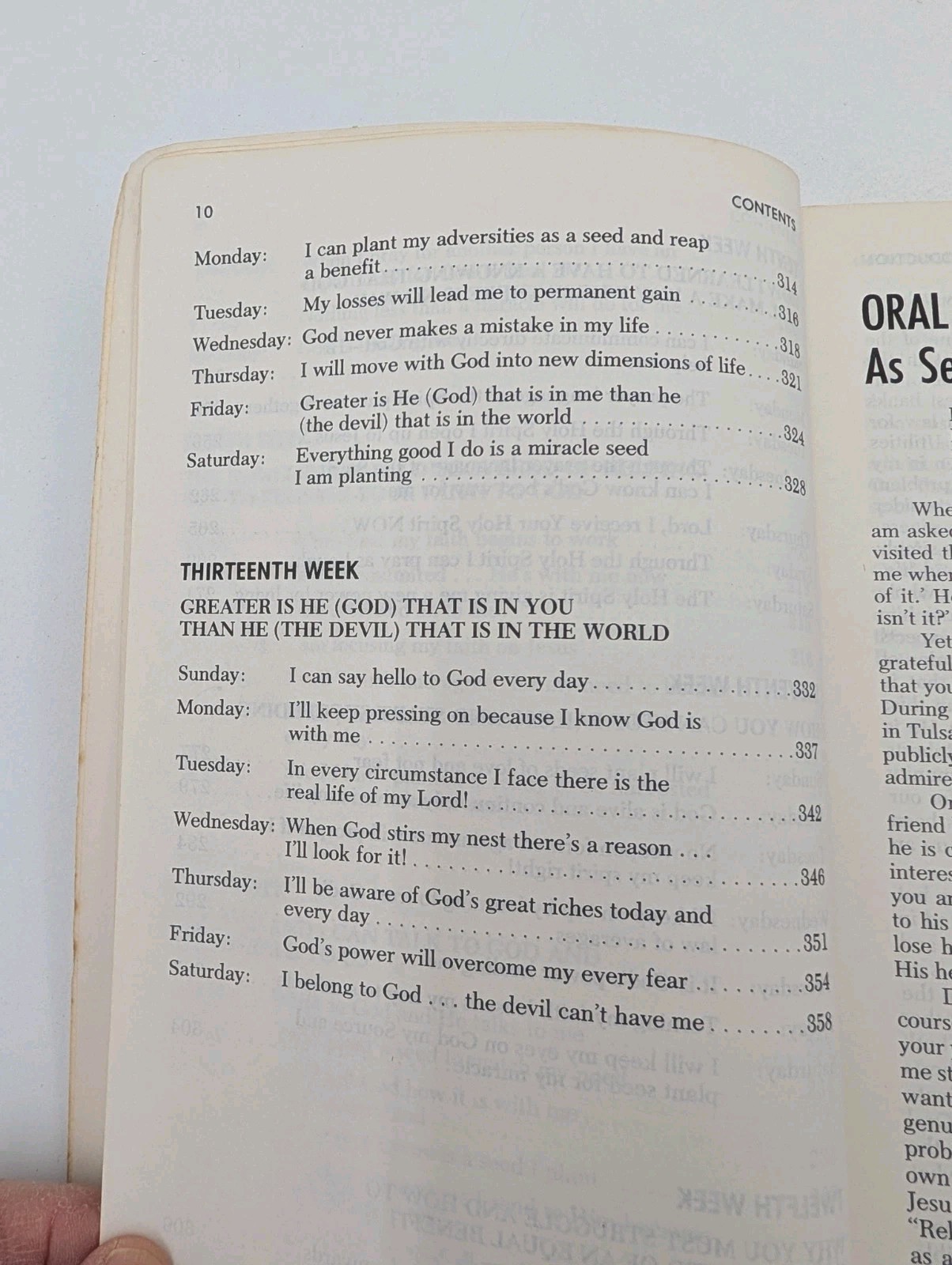 Vintage Paperback Book Oral Roberts A DAILY GUIDE TO MIRACLES 1975