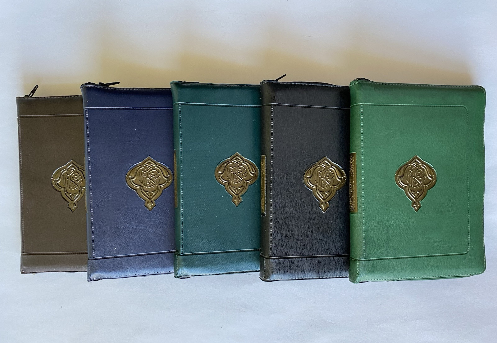 Holy Quran Arabic Pocket Size with Zipper Faux Leather 3.5”x 5.5”