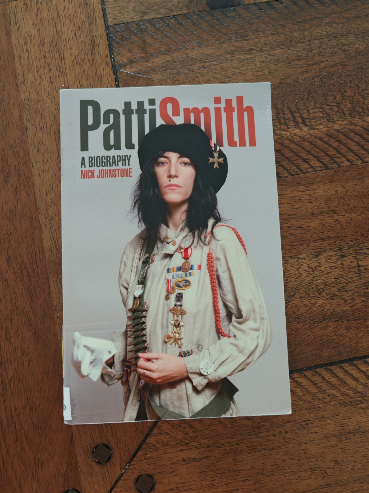 Patti Smith: A Biography by Nick Johnstone (2012, Softcover, 256 pages) Punk Roc